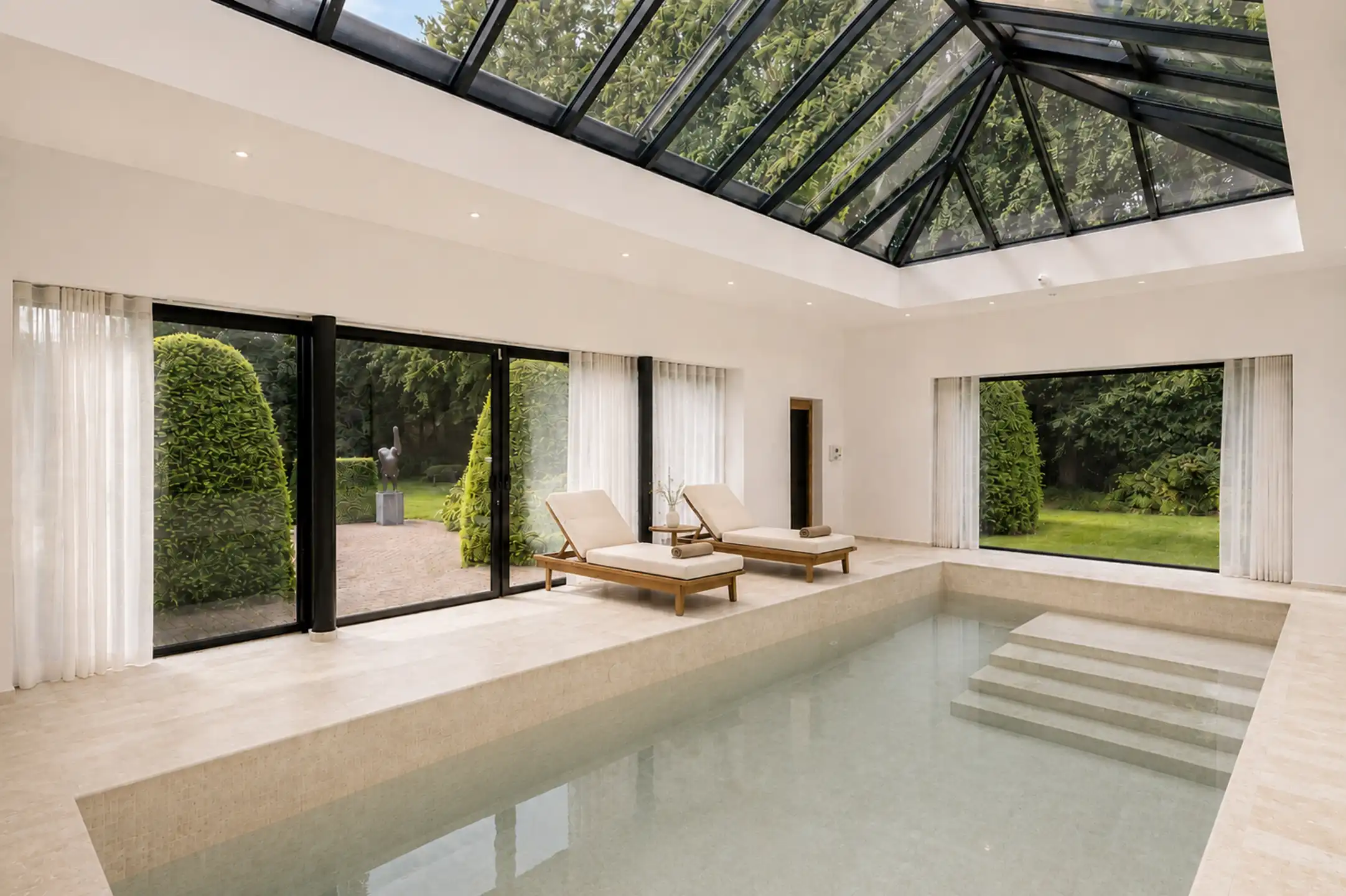 Exclusieve villa met parktuin in Vriesdonk, op ca. 6.411 m² foto 6