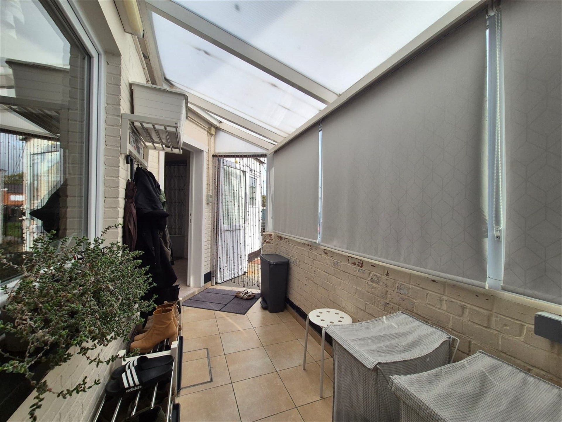 Knusse woning met tuin en garage.  foto 17