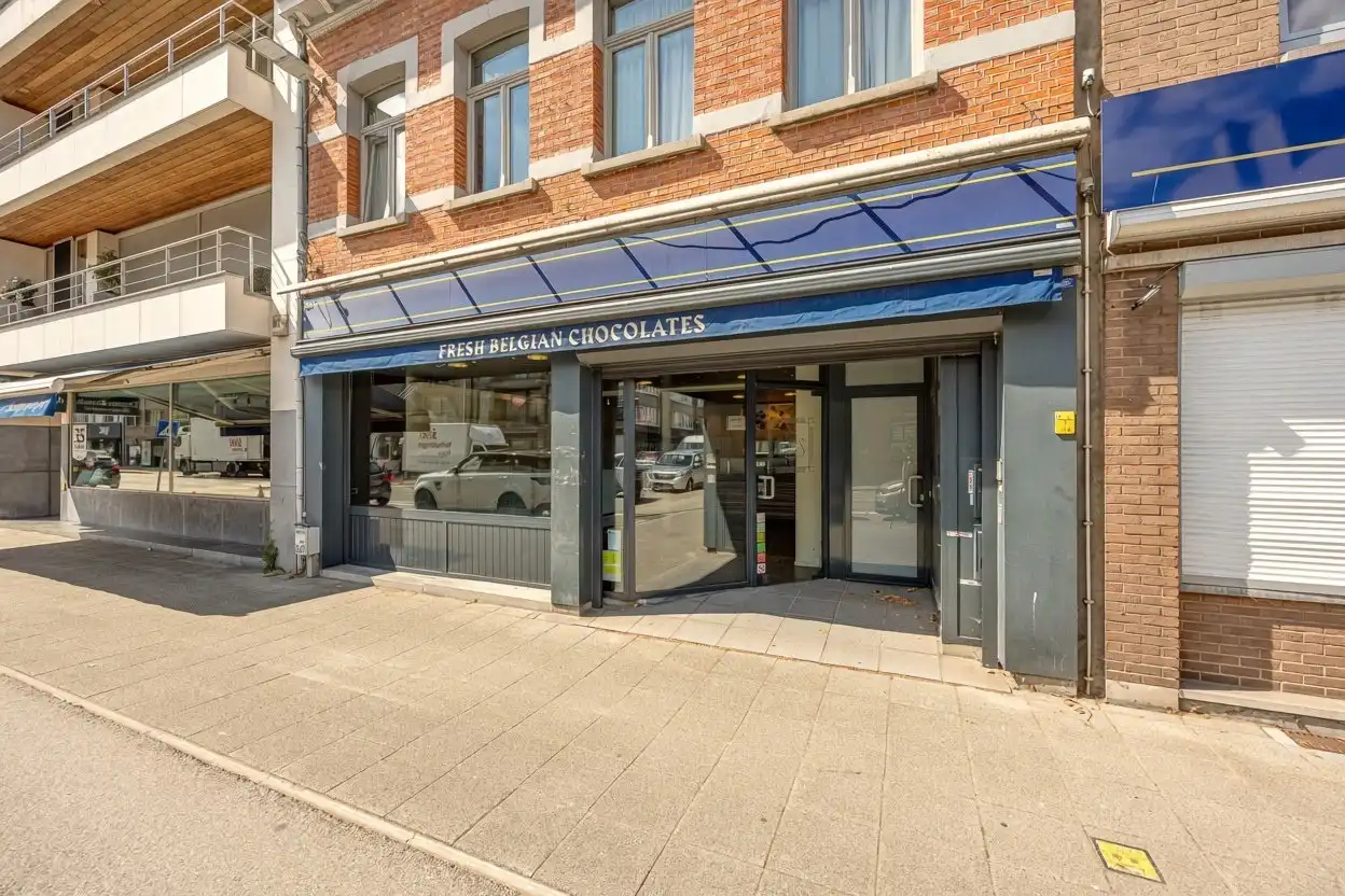Ruim en veelzijdig handelsgelijkvloers op toplocatie foto 7