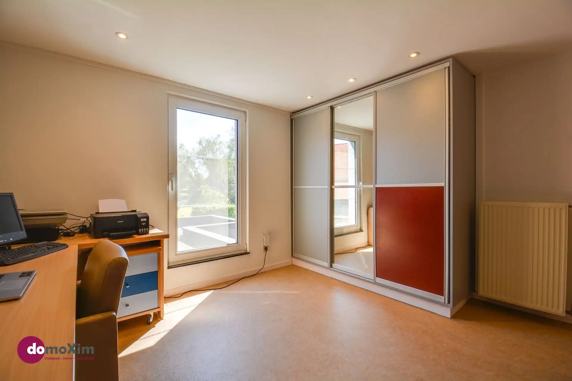 Charmante halfopen bebouwing met prachtige tuin en topligging aan de vaart foto 18