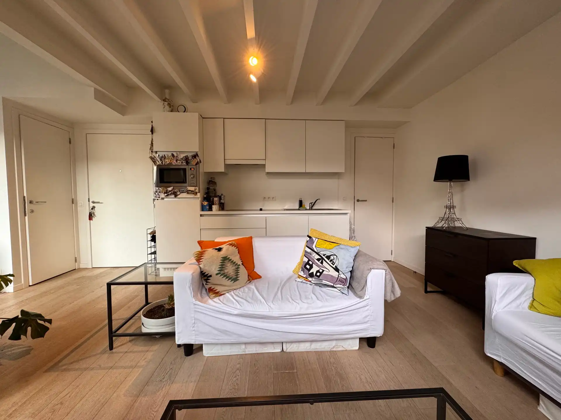 Appartement met 1 slaapkamer en terras in hartje Leuven foto {{pictureIndex}}