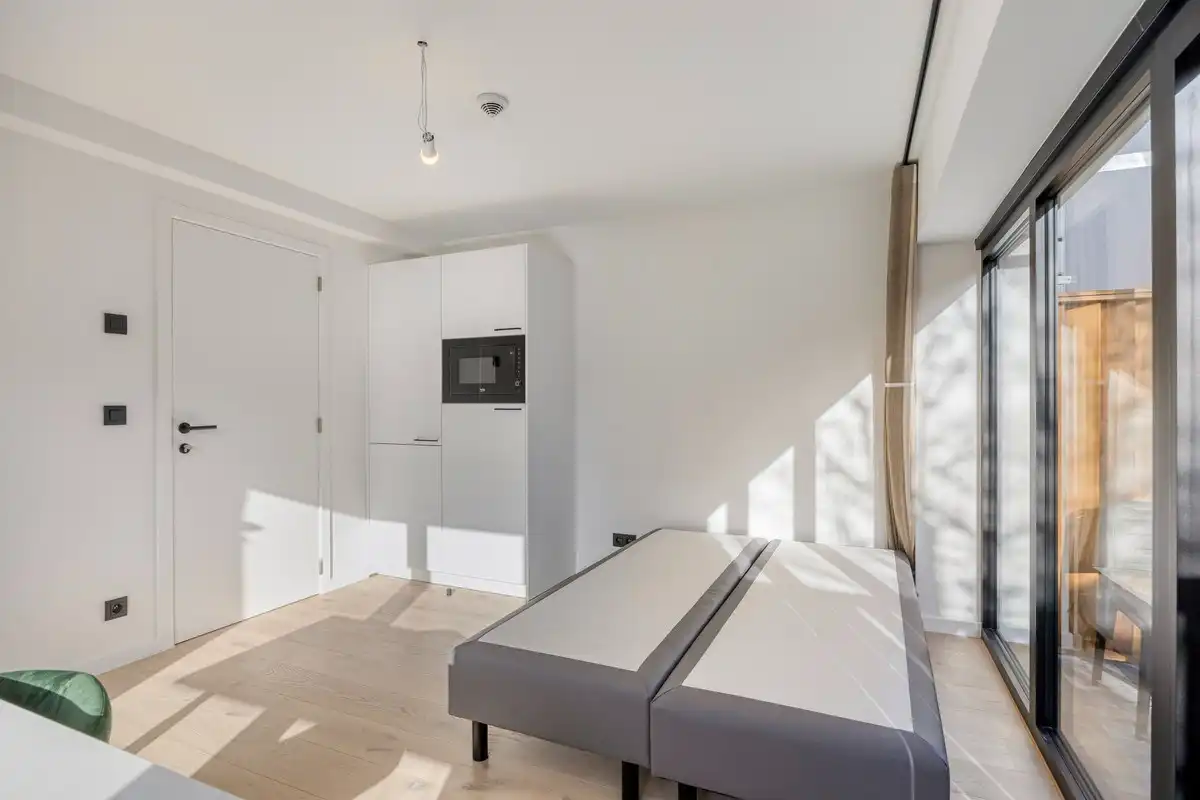 Volledig gerenoveerd en gemeubelde studentenkamer met privé badkamer en tuin - EPC A!  foto 21