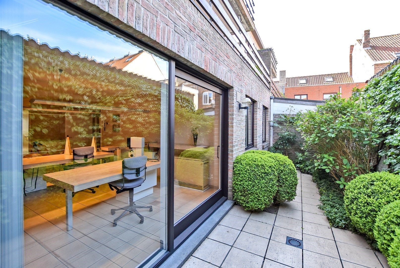 Ruim gelijkvloers appartement (127 m²) met tuin (30 m²) en 2 slaapkamers in hartje Nieuwpoort-stad foto 16