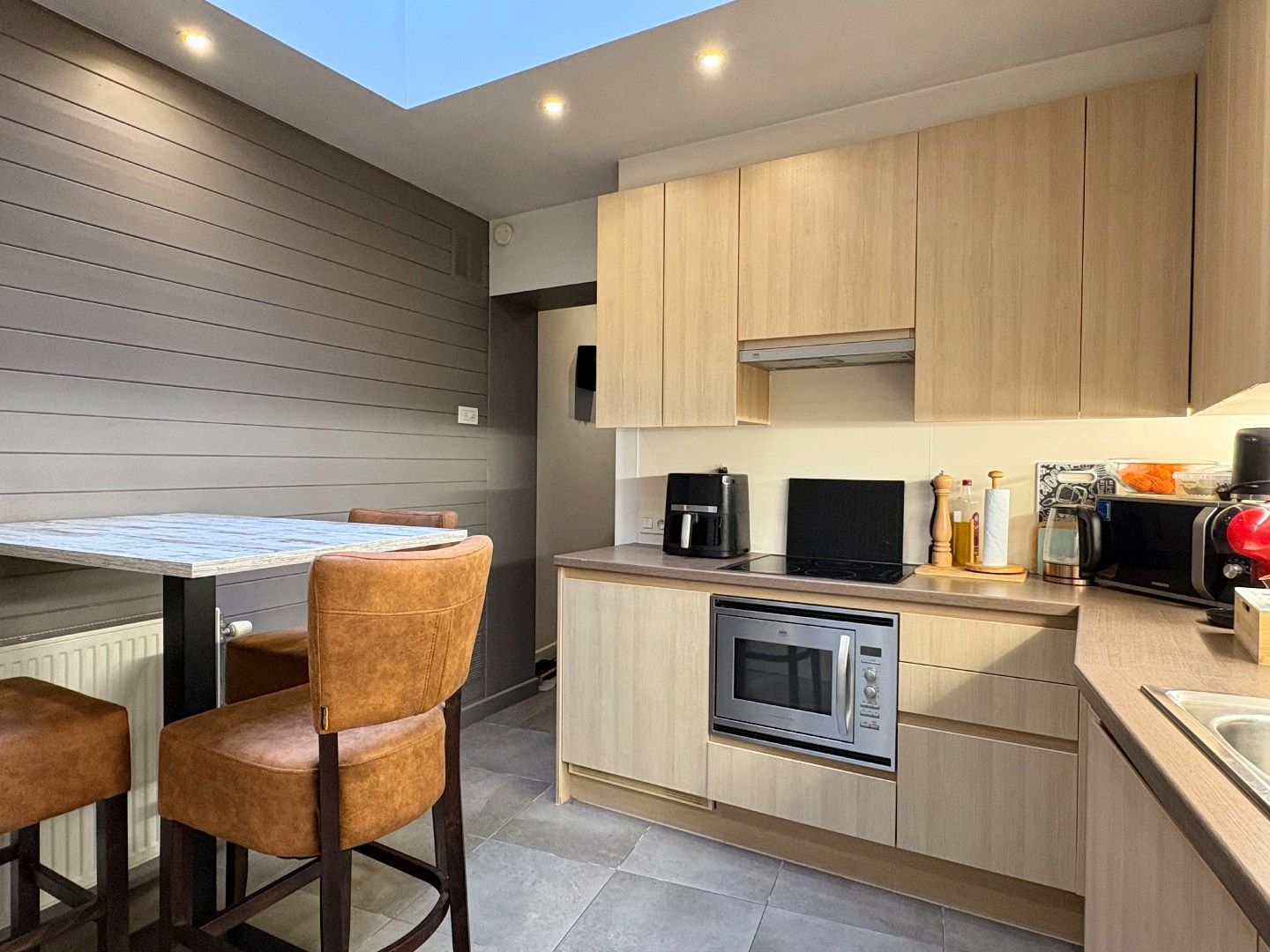 Tof maar vooral instapklare woning te Kortrijk! foto 5