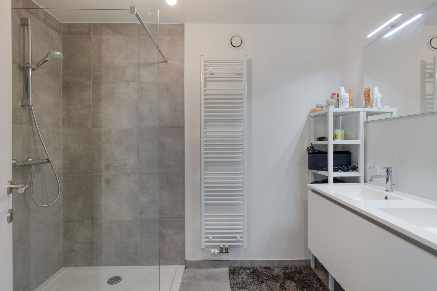 Charmante, energiezuinige duplex te Halle.  foto 11