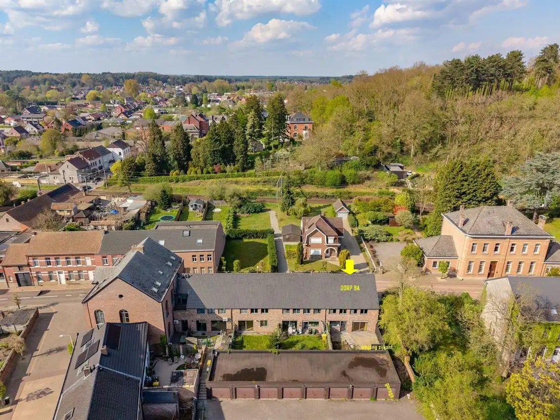 Station op wandelafstand. E314 op boogscheut, zuiidgericht terras foto 3