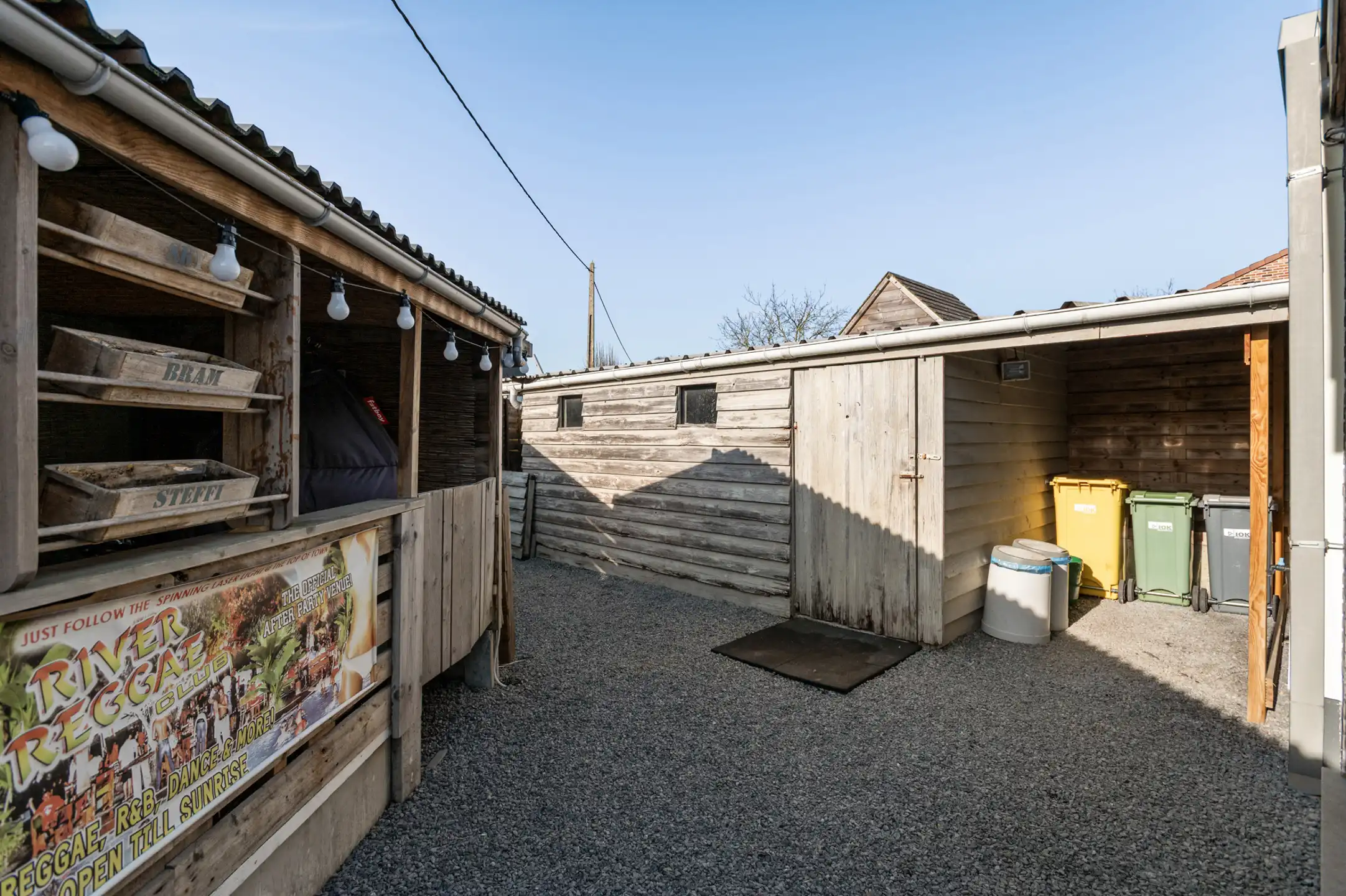 Instapklare en lichte woning op gunstige ligging op 430 m² foto 24