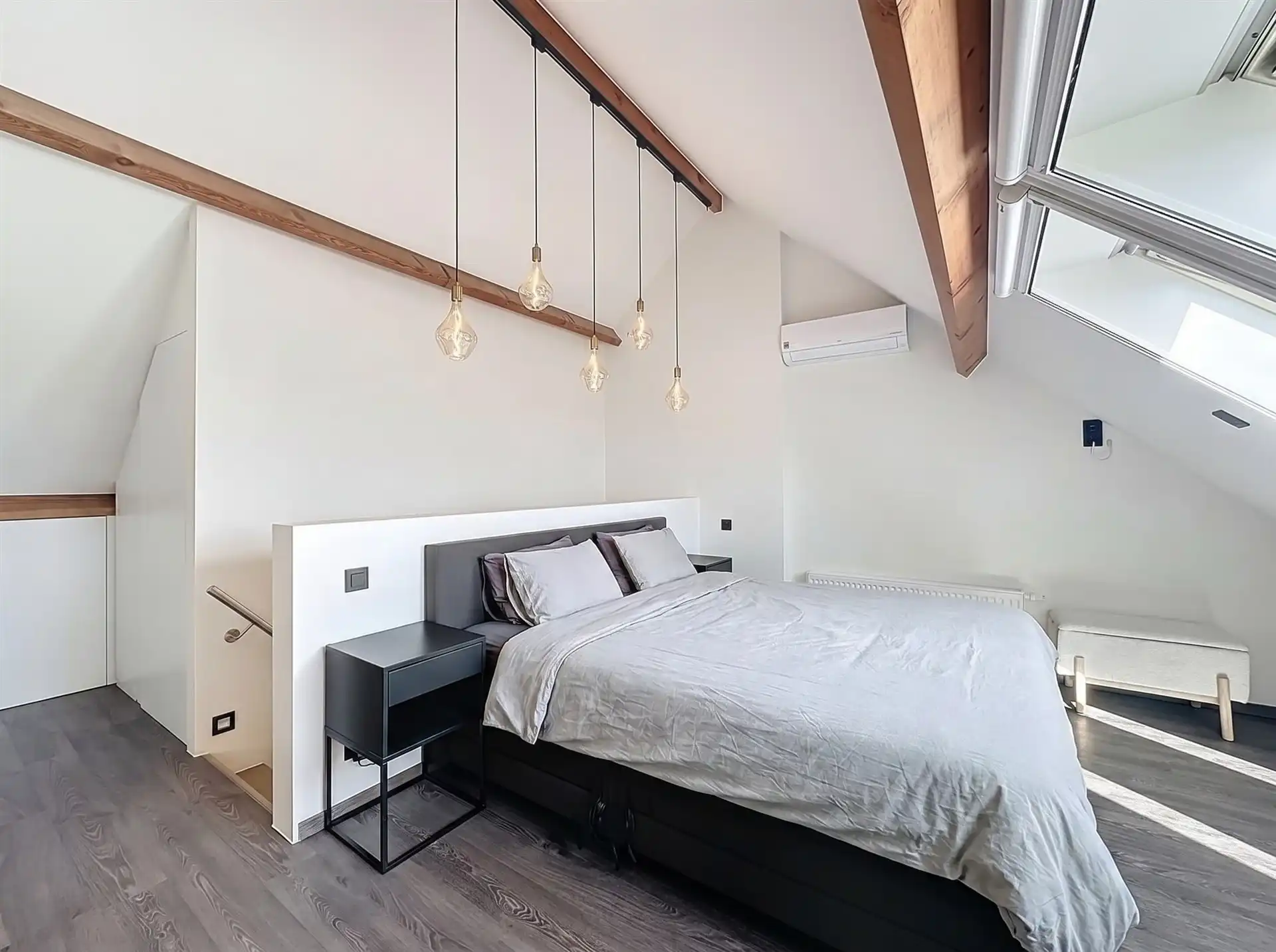 Ruime, luxueuze open bebouwing met 4 slaapkamers, 2 badkamers en garage op een perceel van 741m².  foto 26