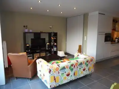 Modern gelijkvloers appartement te Kuringen foto 3