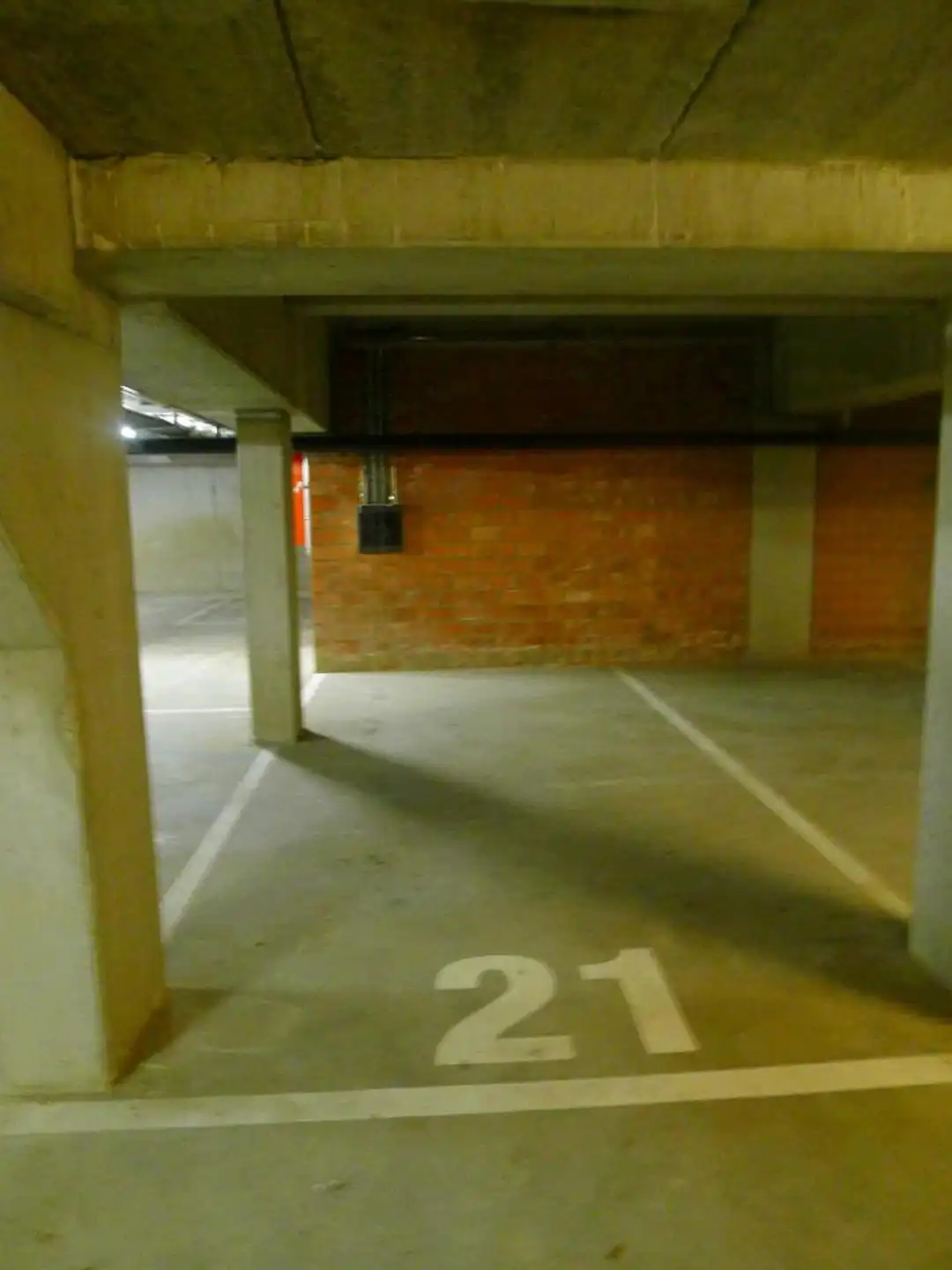 40 ondergrondse autostandplaatsen te Sint-Kruis foto 5