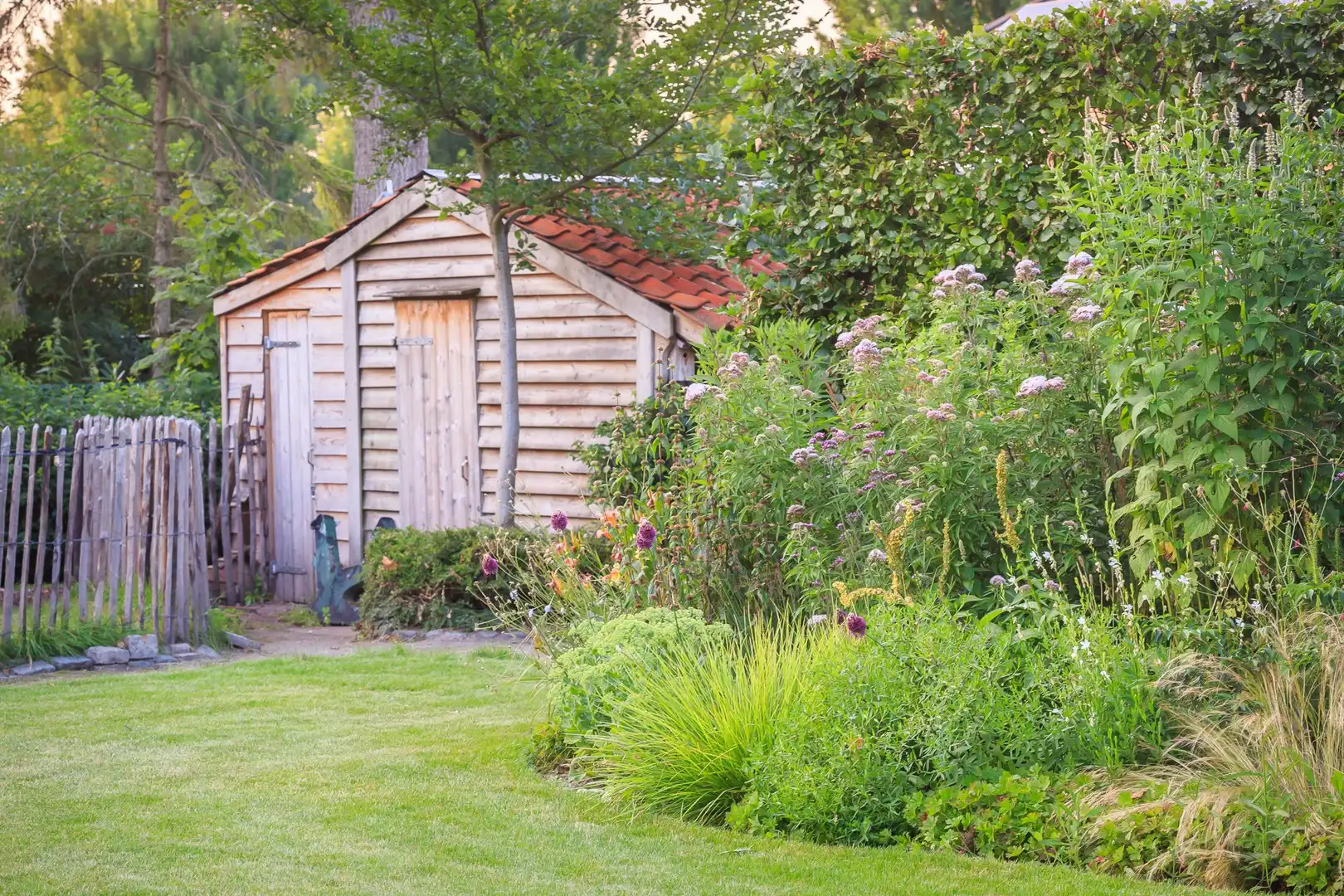 Landelijke woning met uitzonderlijke tuin foto 21