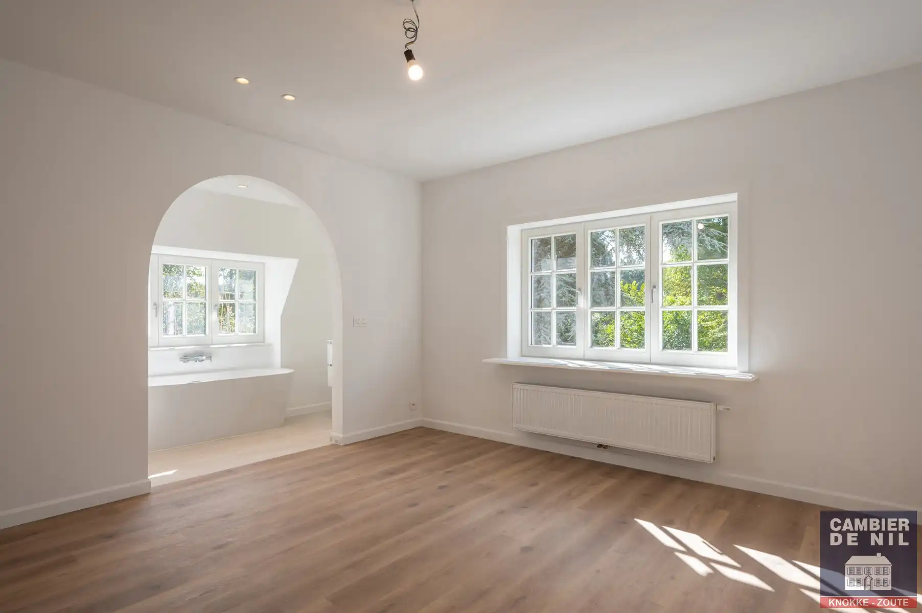 Gerenoveerde, ongemeubelde koppelvilla met zuidgerichte tuin palend aan de golf - Zoute foto 27