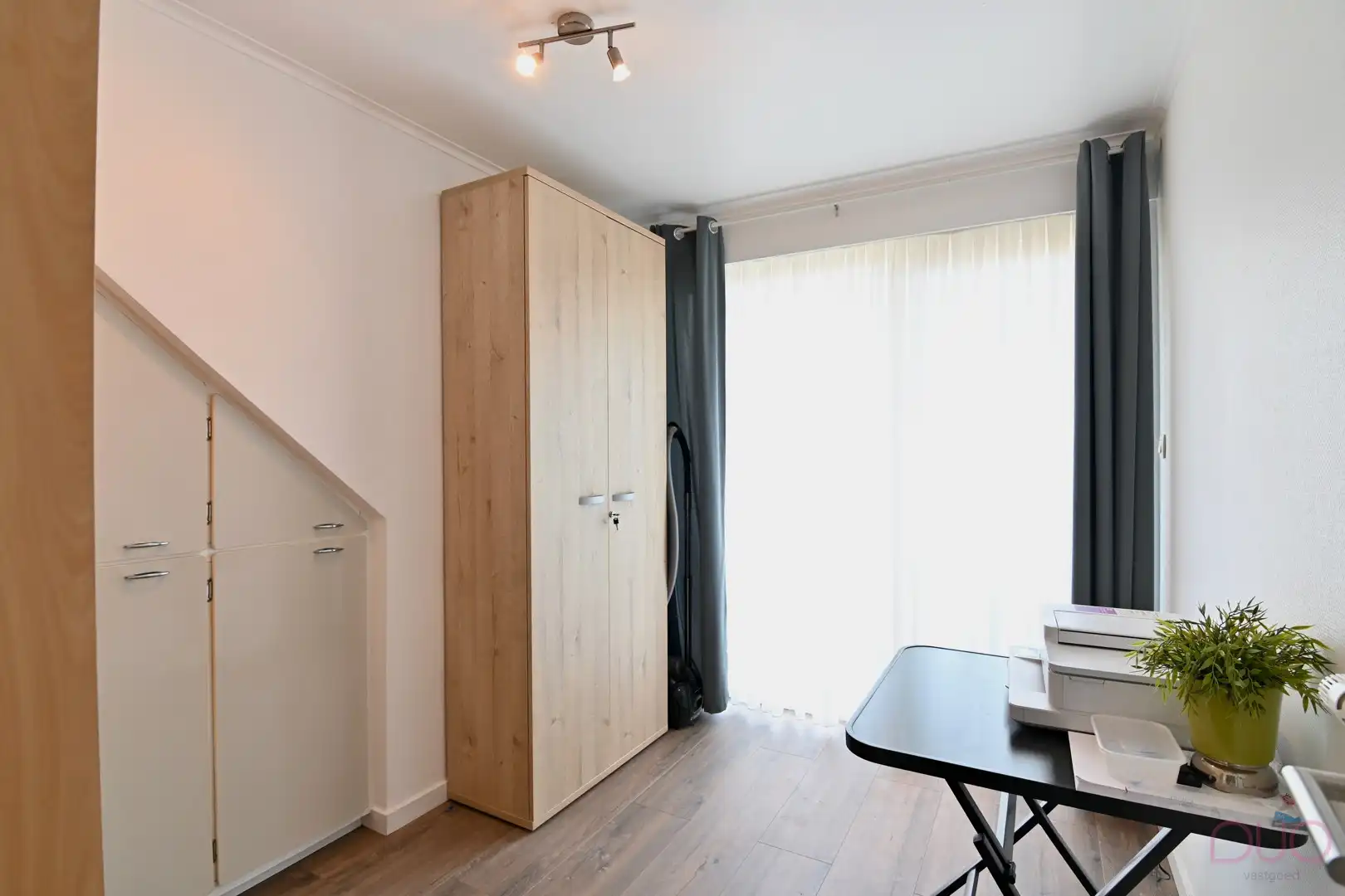 Charmant gerenoveerd 2-slaapkamerappartement met dubbel terras en garage – Centrum Sint-Truiden foto 12