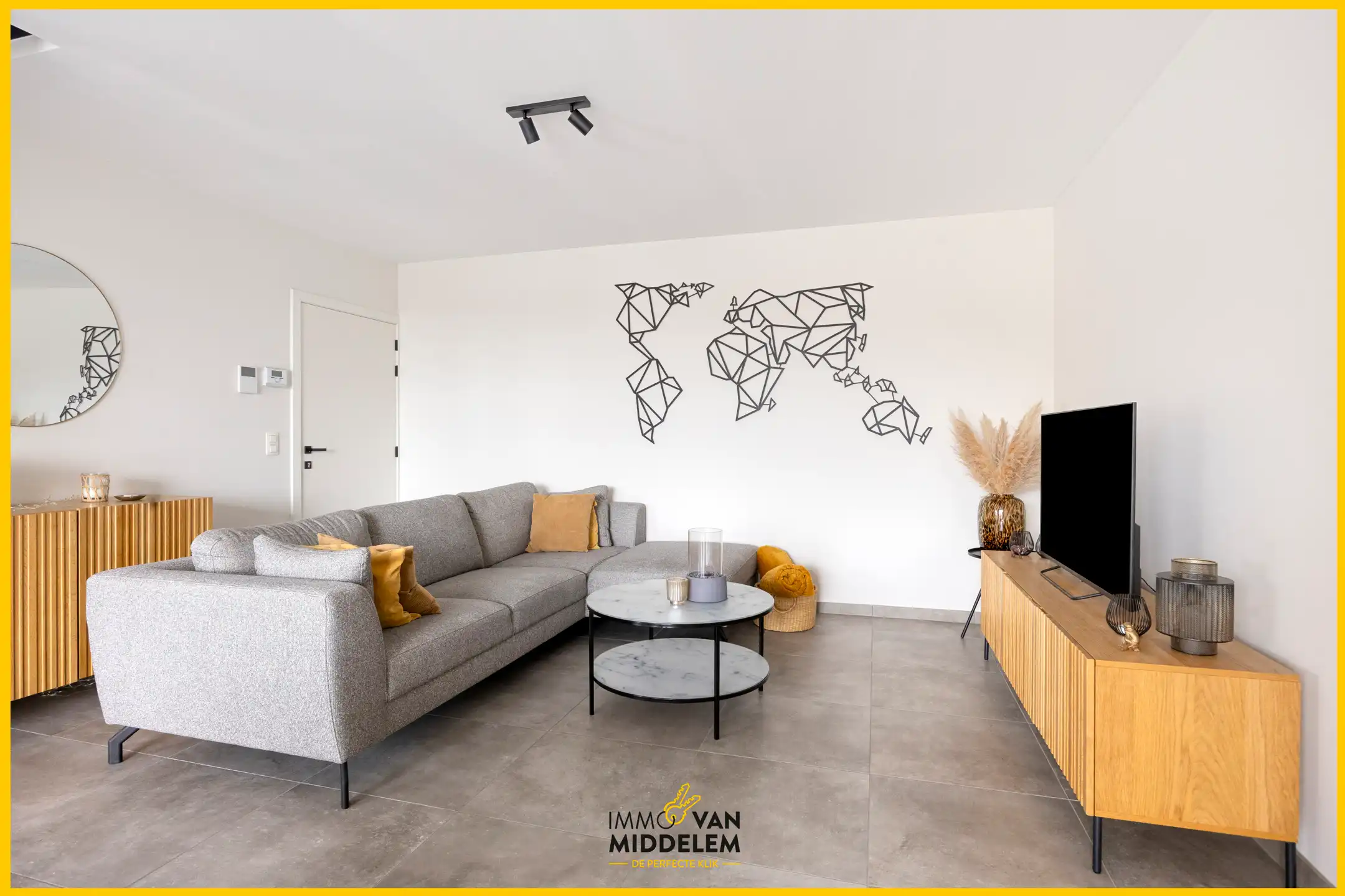 INSTAPKLAAR DUPLEX MET 2 KAMERS EN TERRAS foto 2