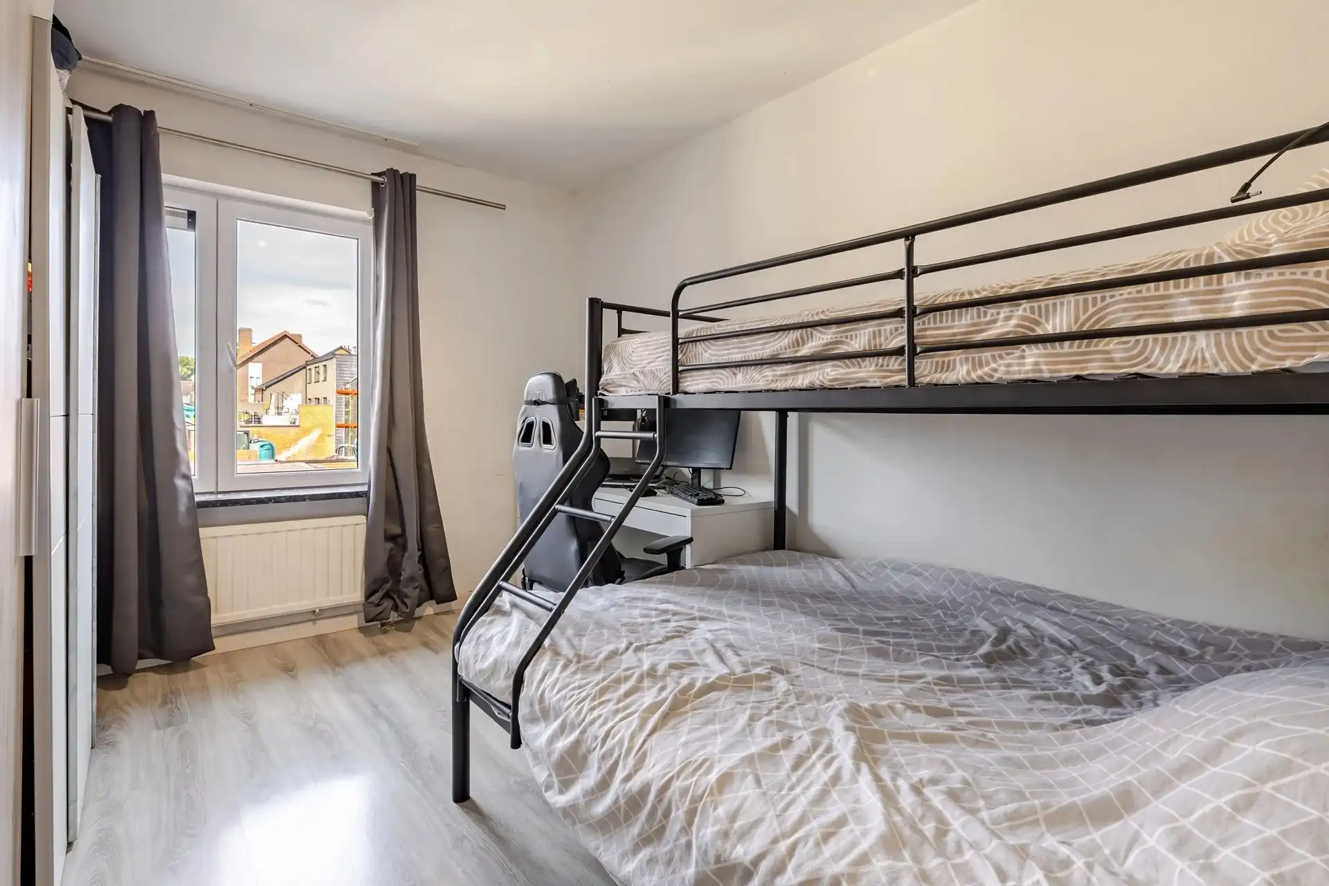 Gunstig gelegen appartement met 2 slaapkamers foto 10