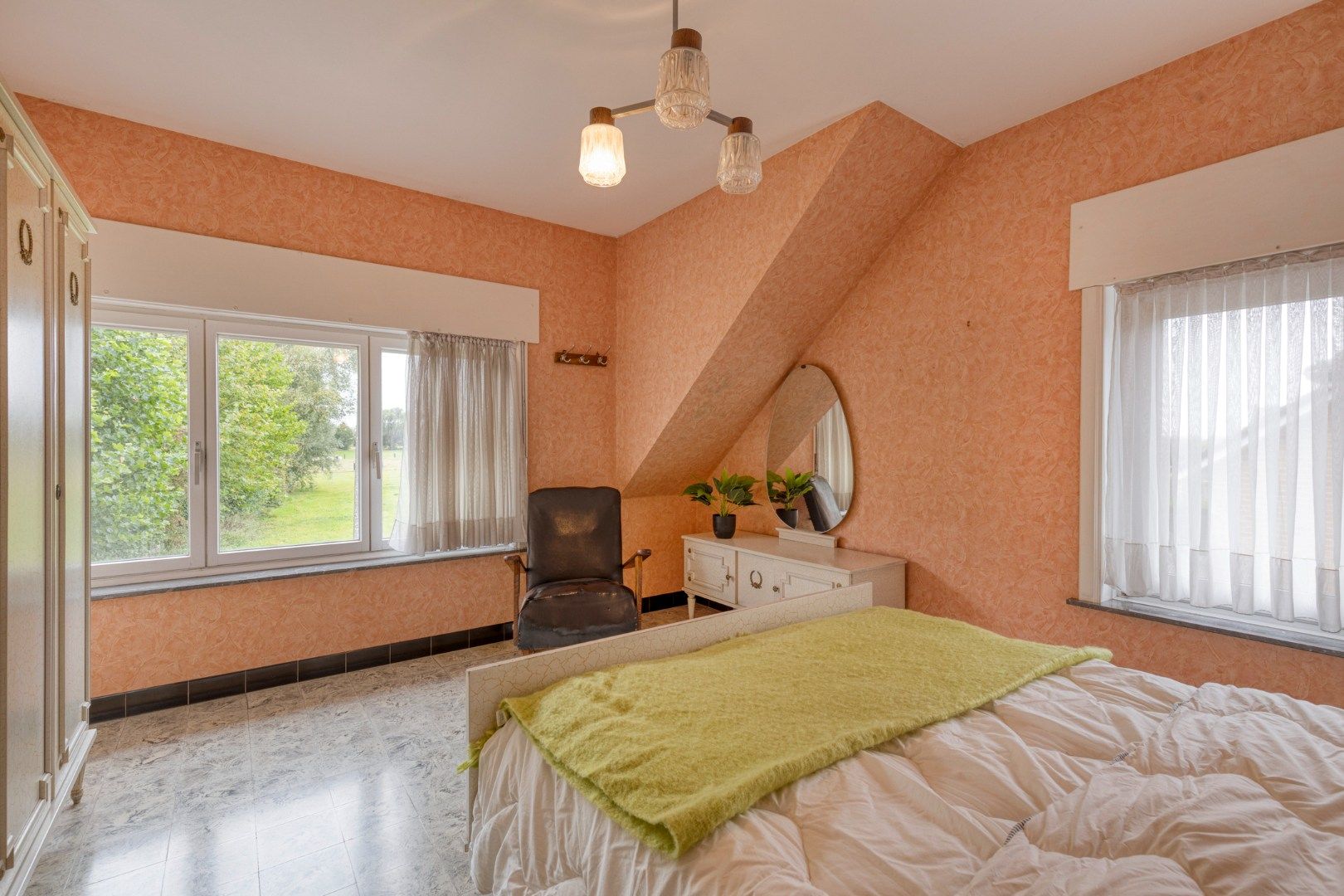 Robuuste open bebouwing met 4slpks  foto 12