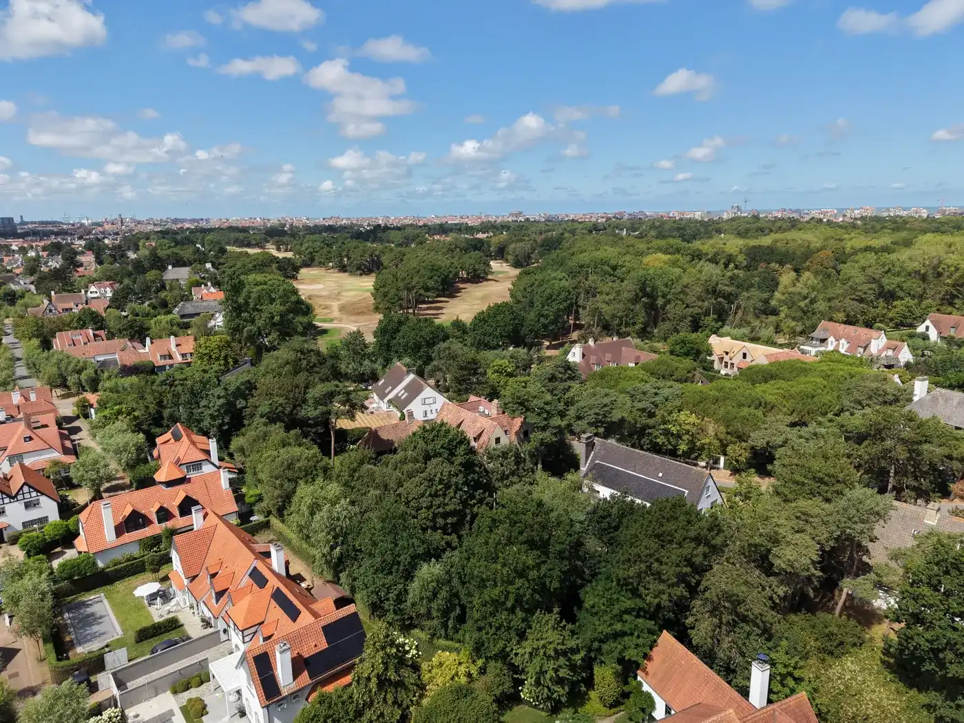 Formidabel rustig en top gelegen villa op perfect bouwperceel van 1704m². foto 4