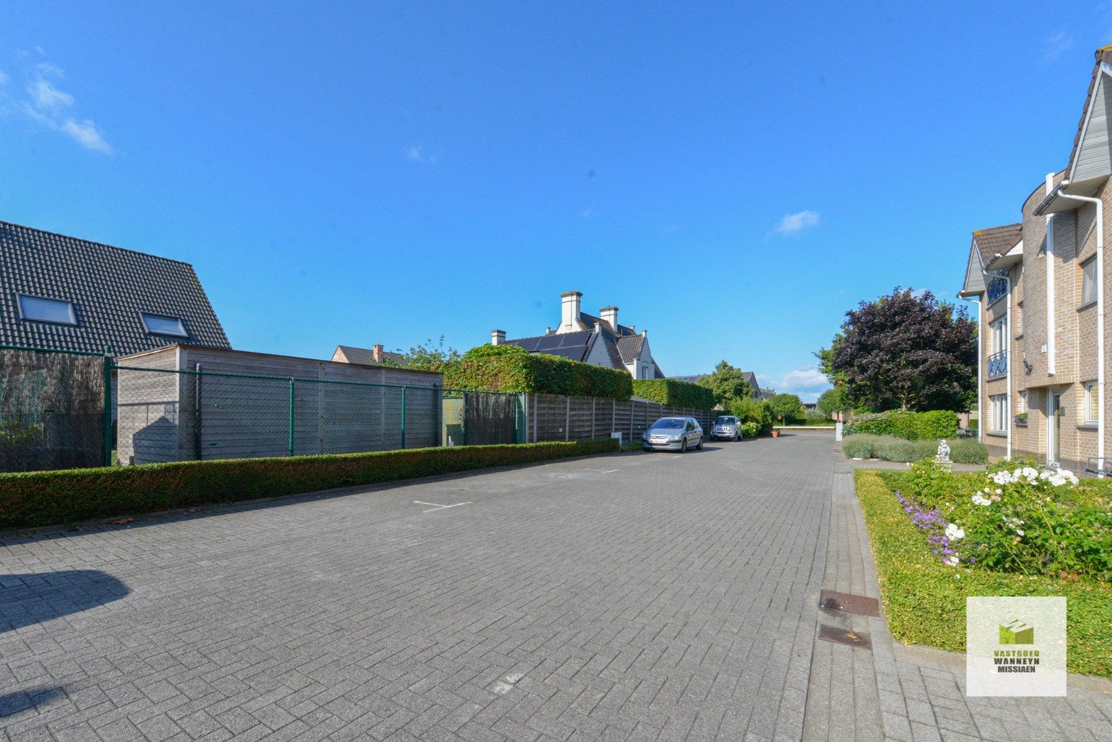 Instapklaar 2 slaapkamer appartement met autostaanplaats foto 13