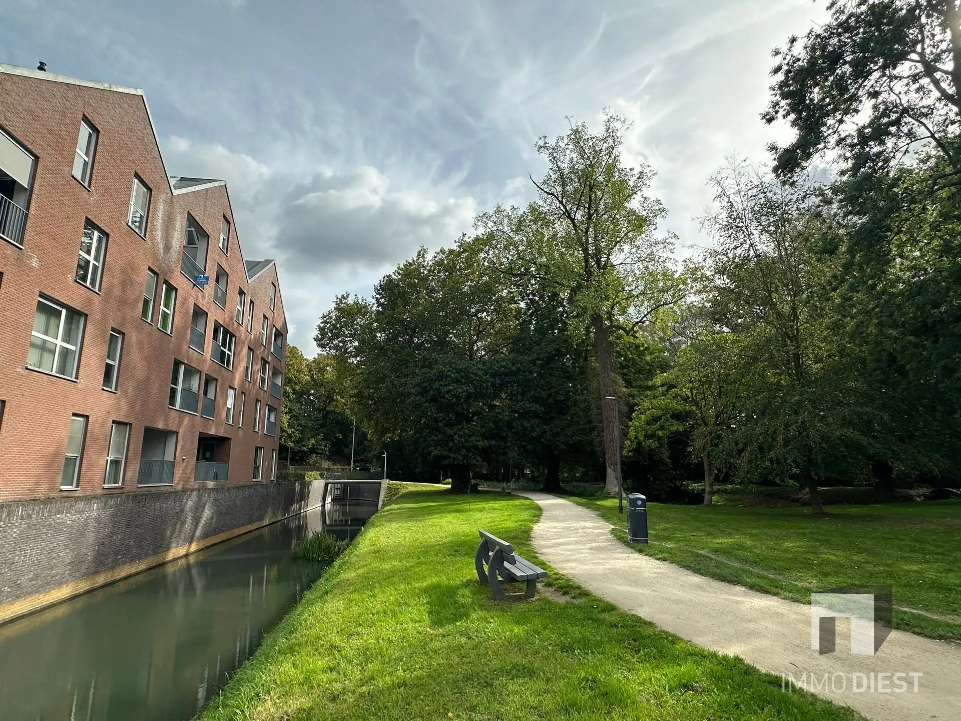 Knappe duplex met zicht op park en Demer - 3 slpks en parking foto 38