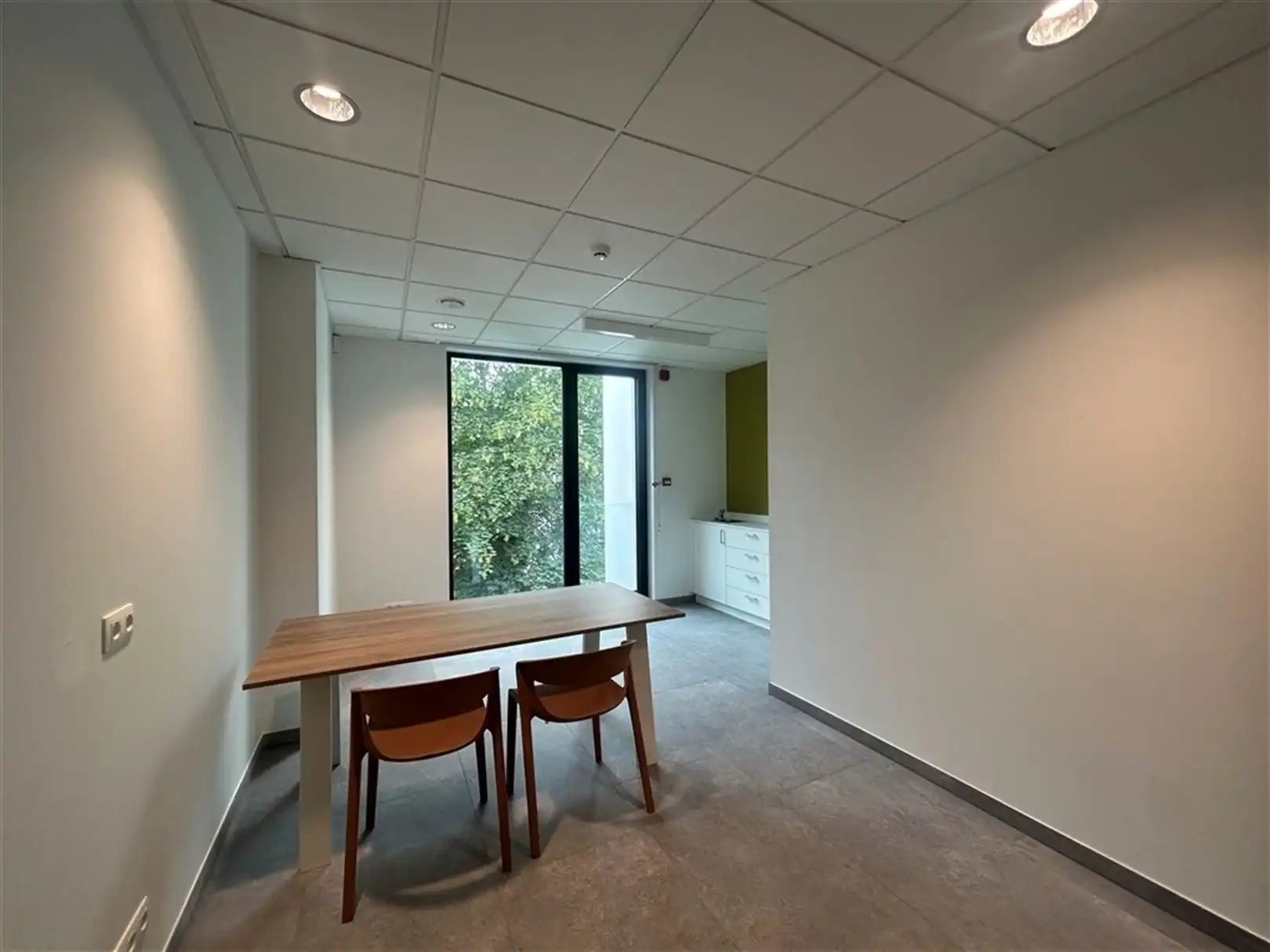 Kantoorgebouw foto 16