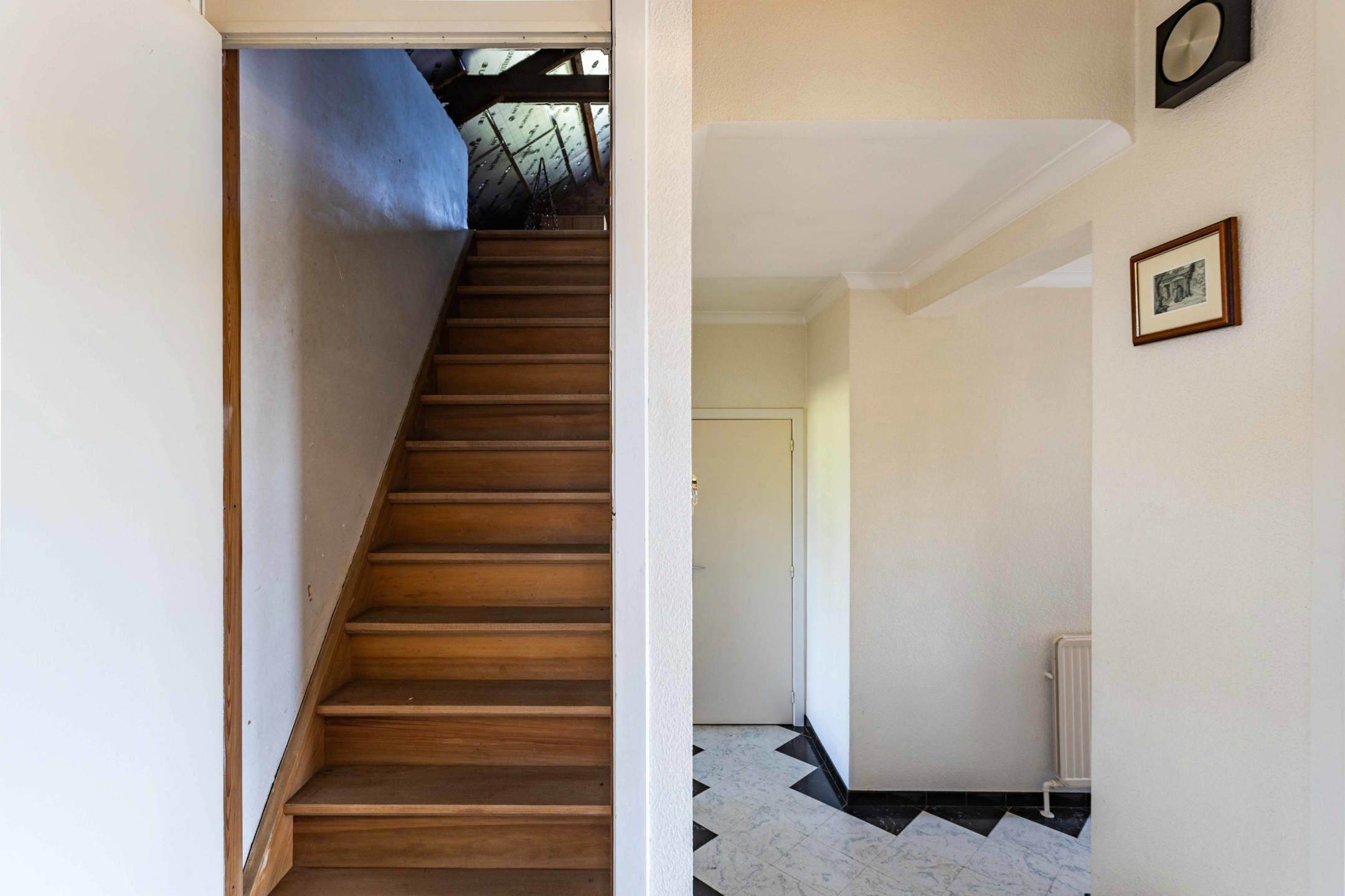 Solide alleenstaande woning op een prachtige locatie foto 19