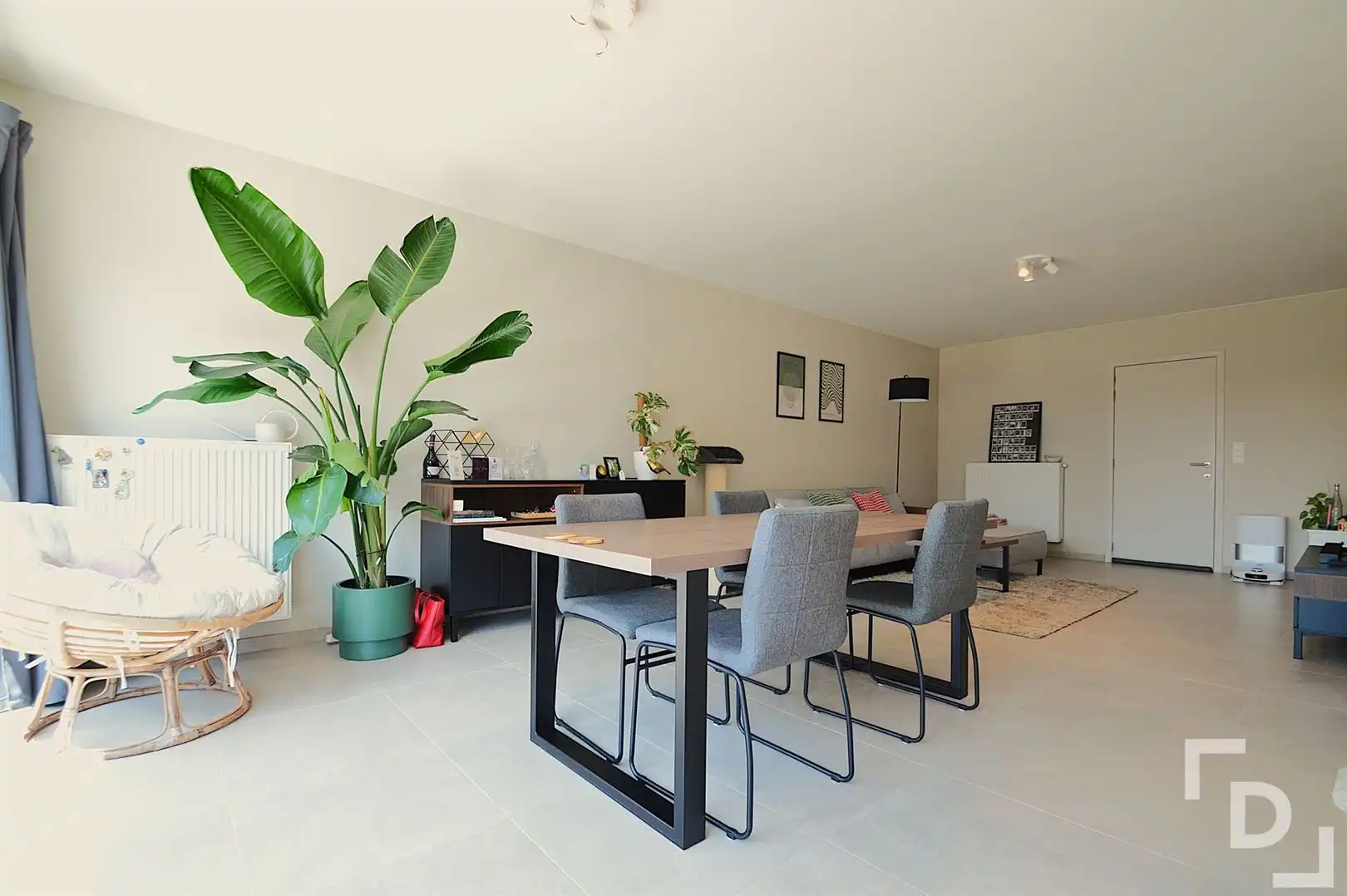 Moderne woning met tuin te huur. foto 3