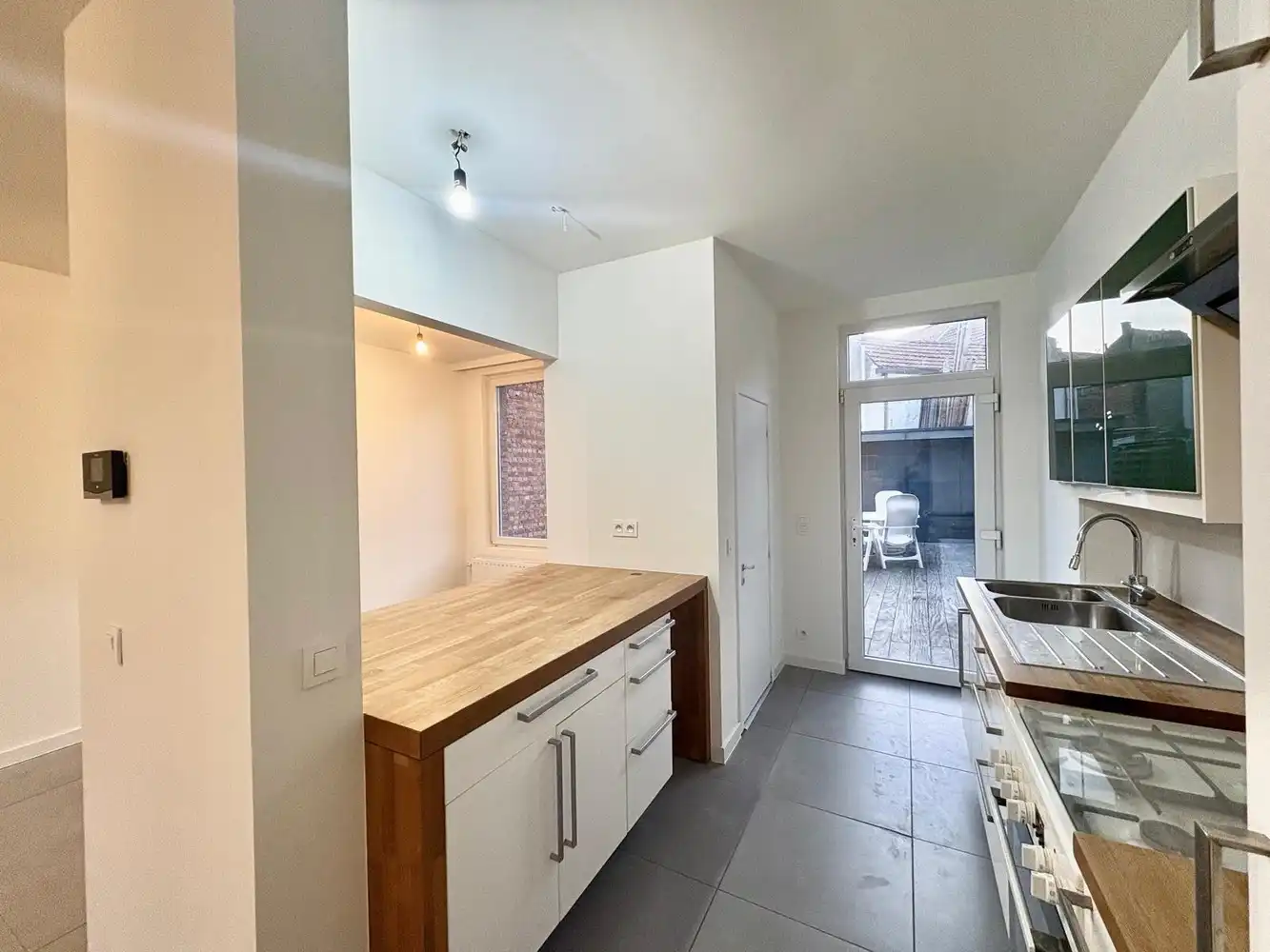 Twee slaapkamer woning met tuin en tuinhuis - Stephensonstraat 16 - 72 m2 foto 6