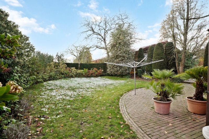 Landelijke woning met loods foto 20