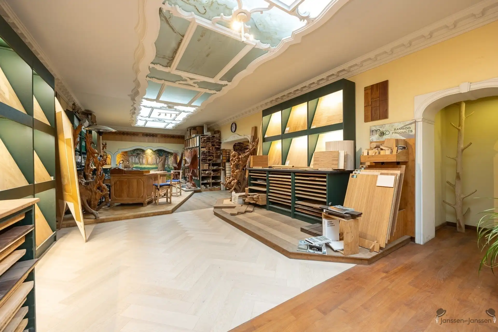 Uniek royaal handelshuis in centrum Antwerpen foto 5