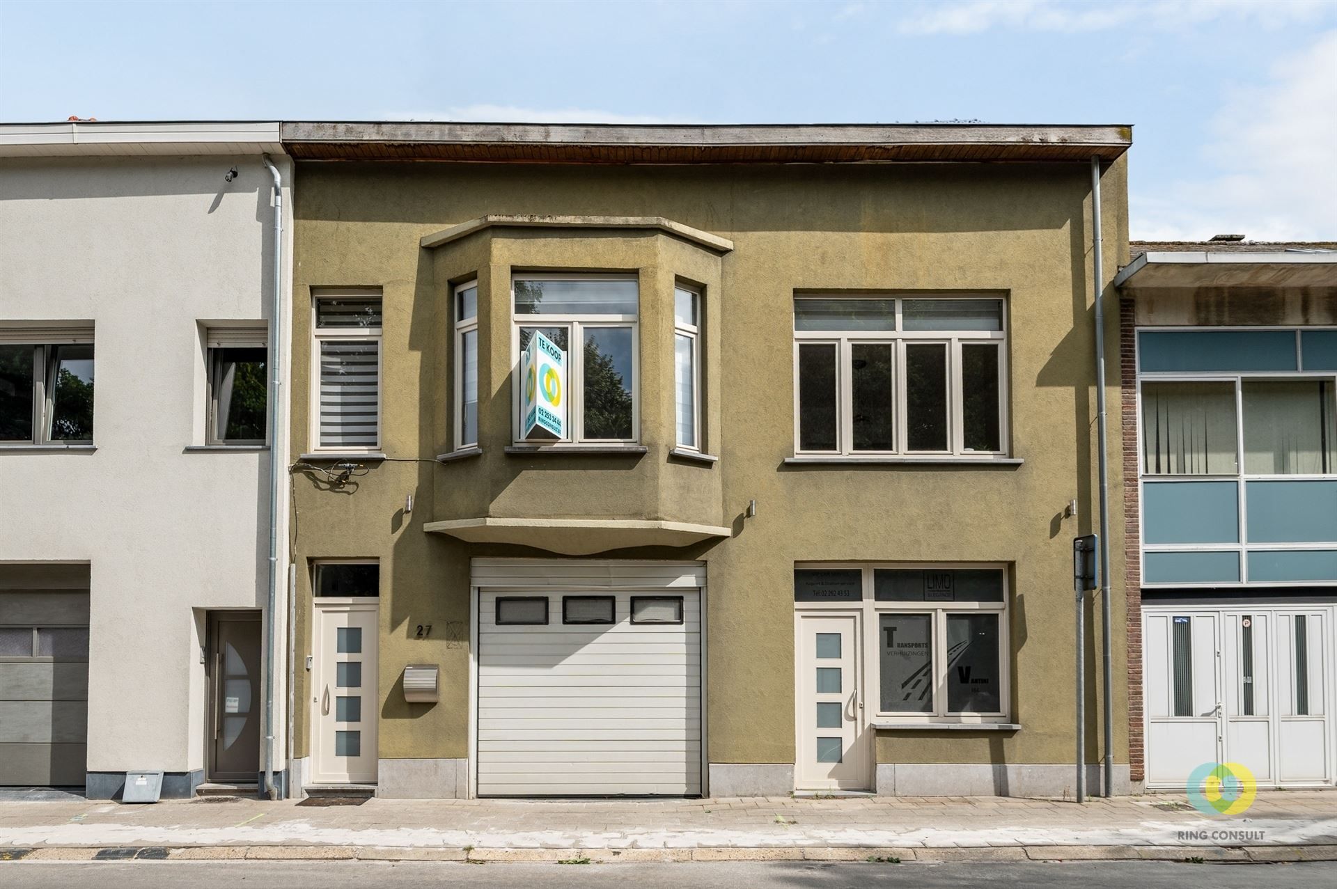 Hoofdfoto van de publicatie: Bedrijfspand met loods, kantoor en appartement