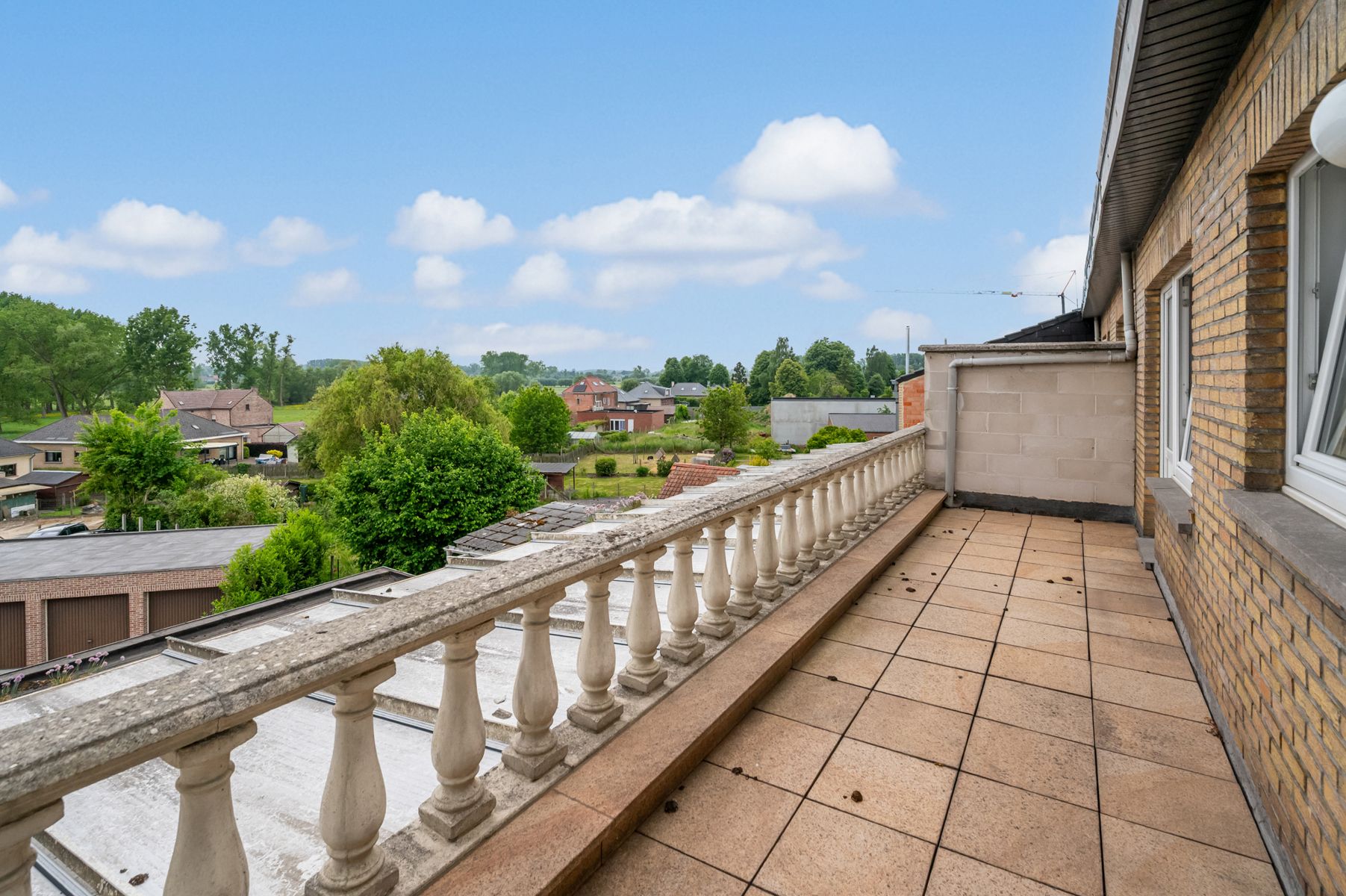 Op te frissen appartement met 2 slaapkamers en terras foto 9