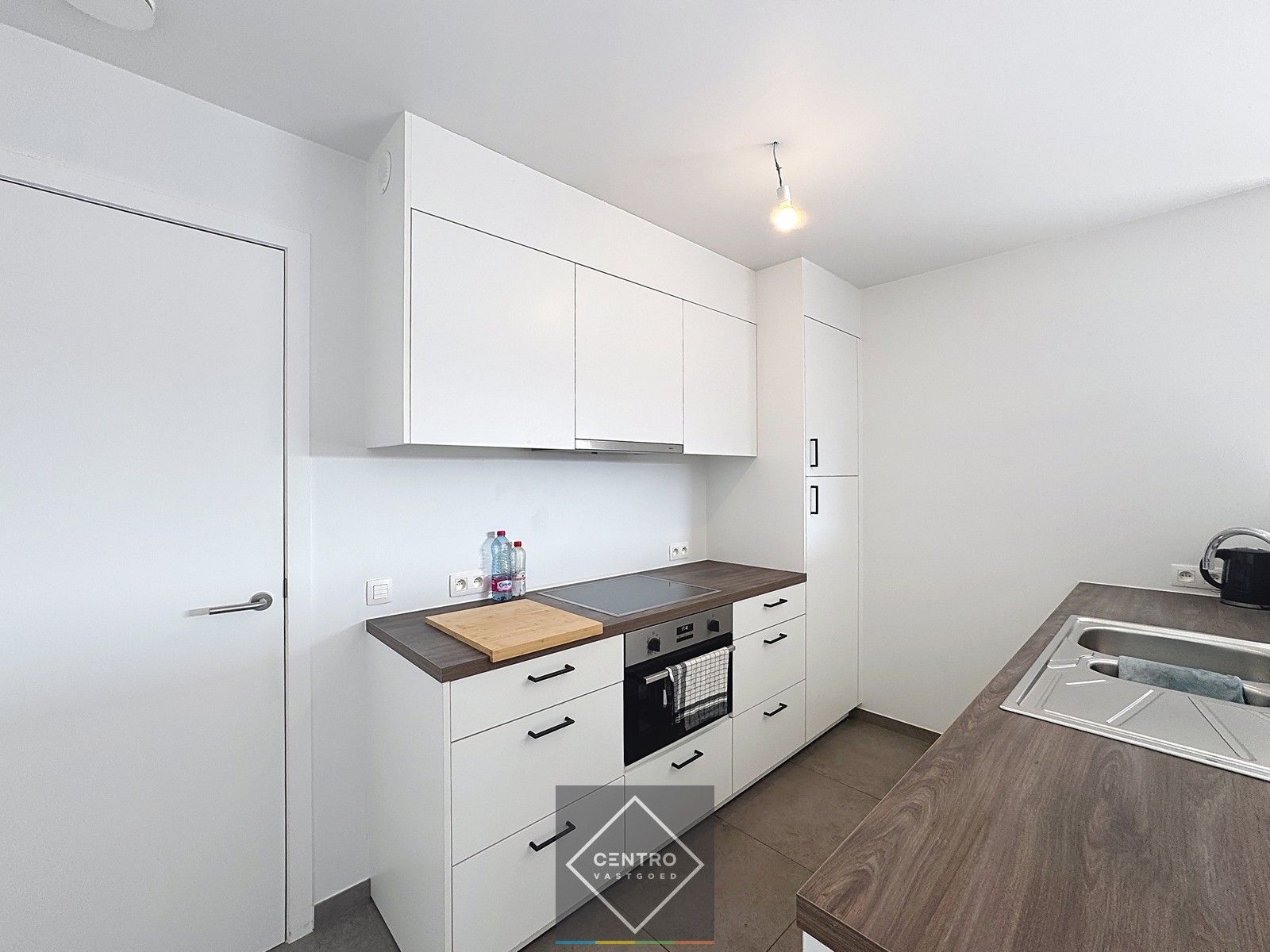 MOOI afgewerkte nieuwbouwwoning met alle COMFORT! foto 6