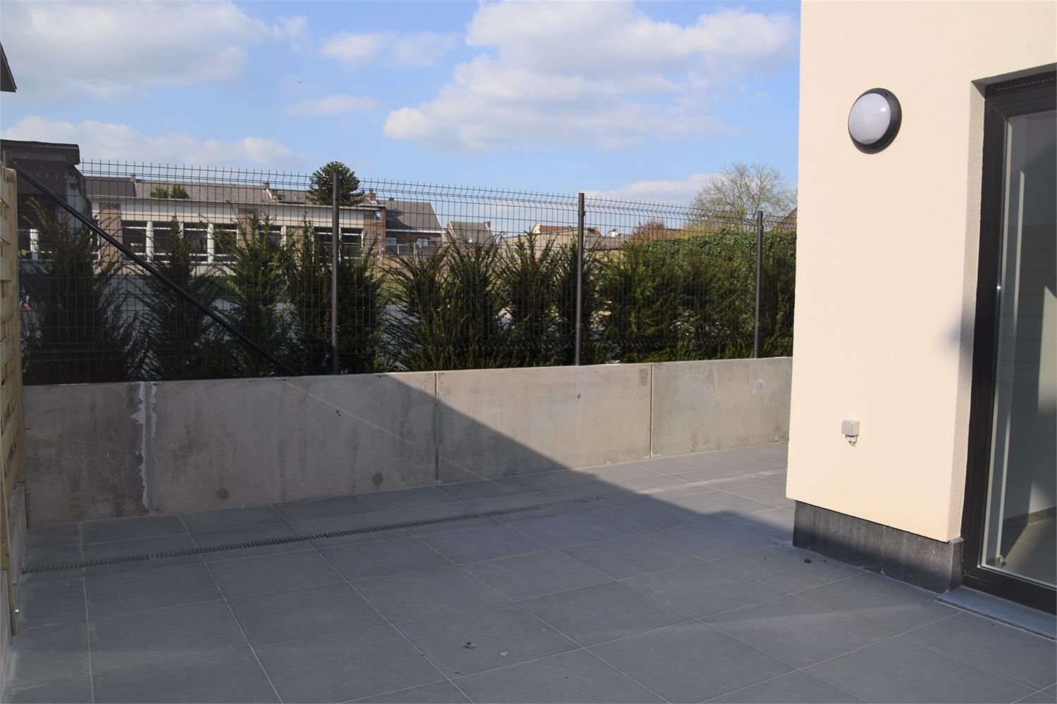 Woning met veel lichtinval! foto 18