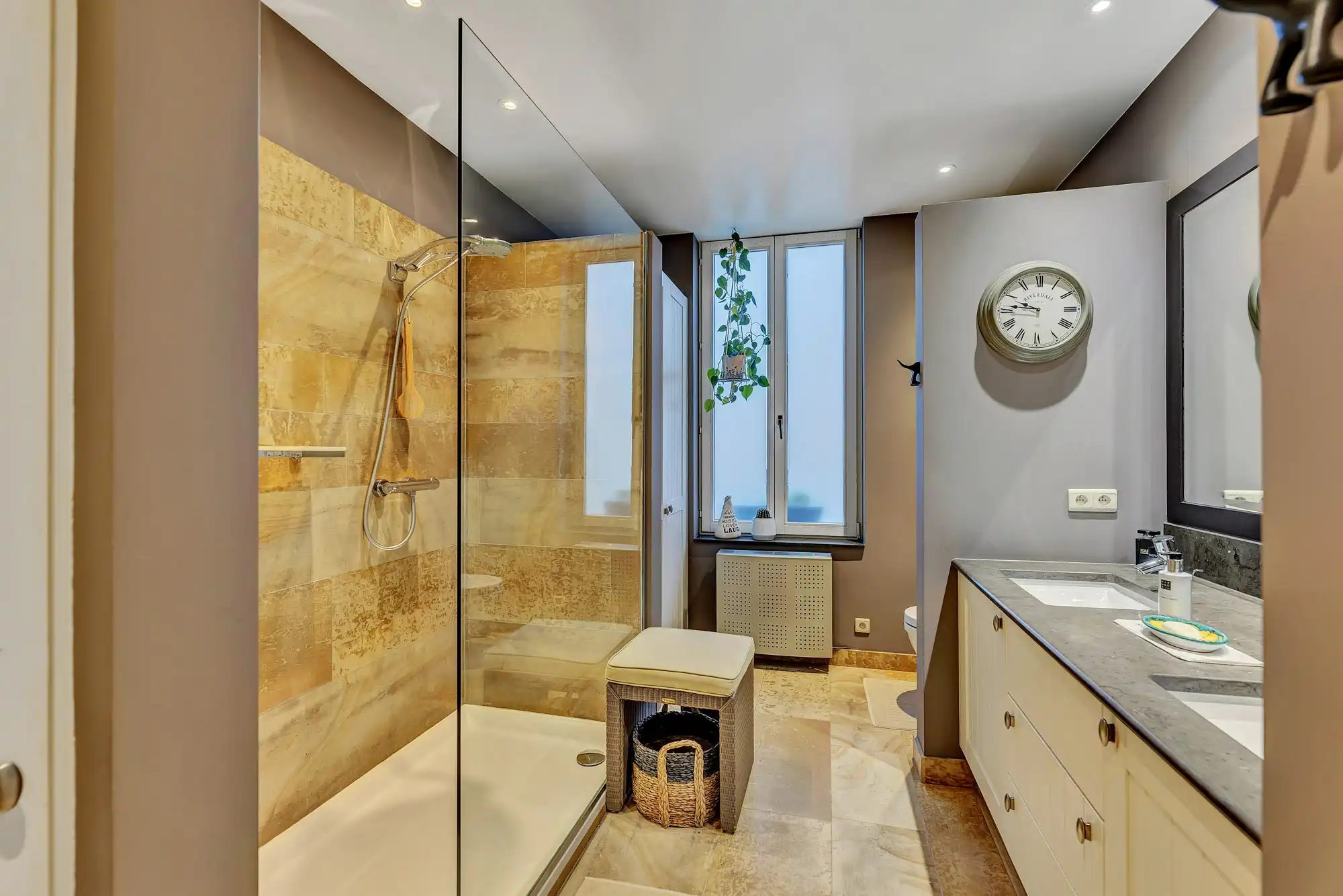 Luxueus appartement met handel gelijkvloers centrum Aalst foto 10