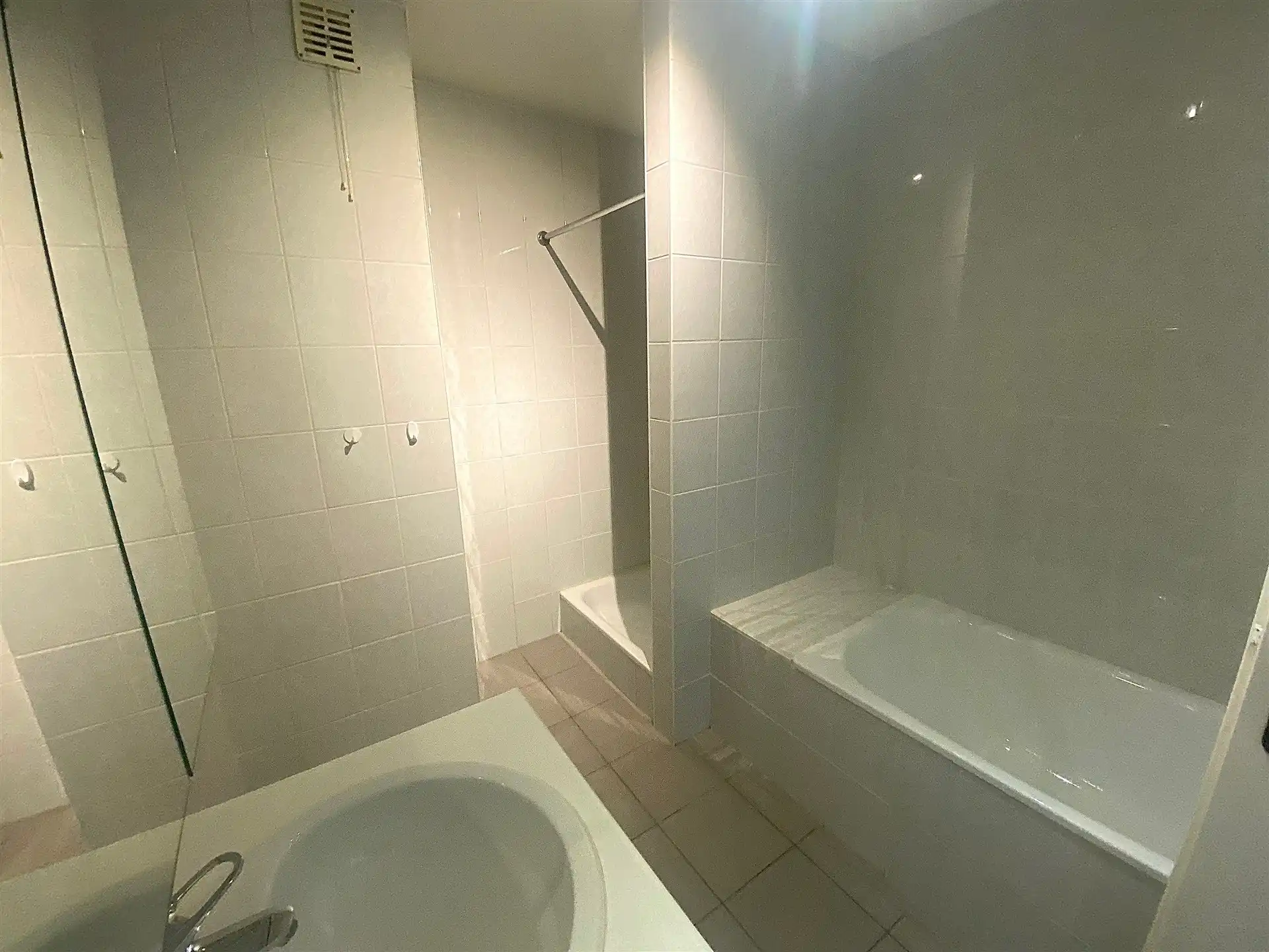 Opbrengsteneigendom bestaande uit 6 appartementen, dubbele garagebox en 6 staanplaatsen te Aalst foto 27