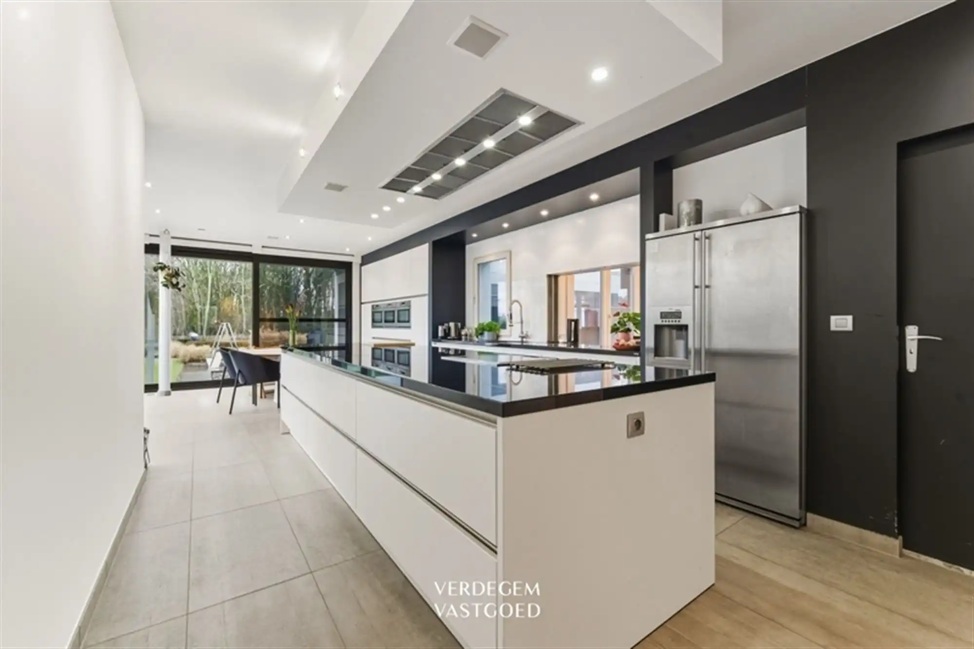 Unieke woon / werkopportuniteit: villa met magazijn van 395m² op toplocatie foto 8