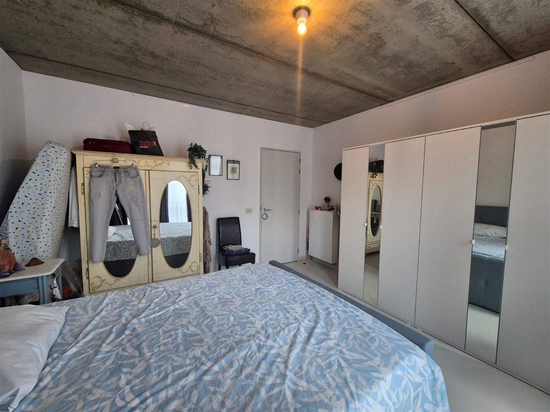 Modern exclusief appartement met terras en autostaanplaats. foto 18
