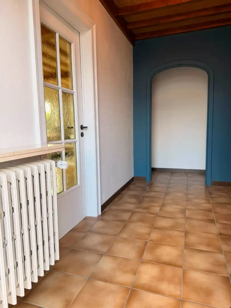 CHARMANTE, INSTAPKLARE GEZINSWONING MET GARAGE EN TUIN foto 7