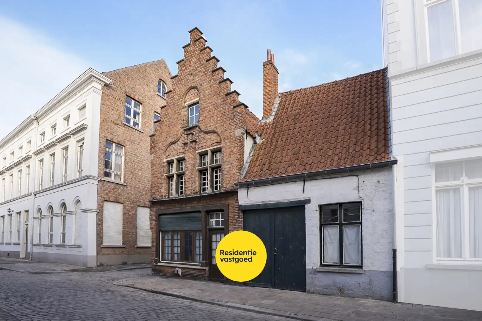 Karaktervolle hoekwoning op topligging in hartje Brugge foto 2