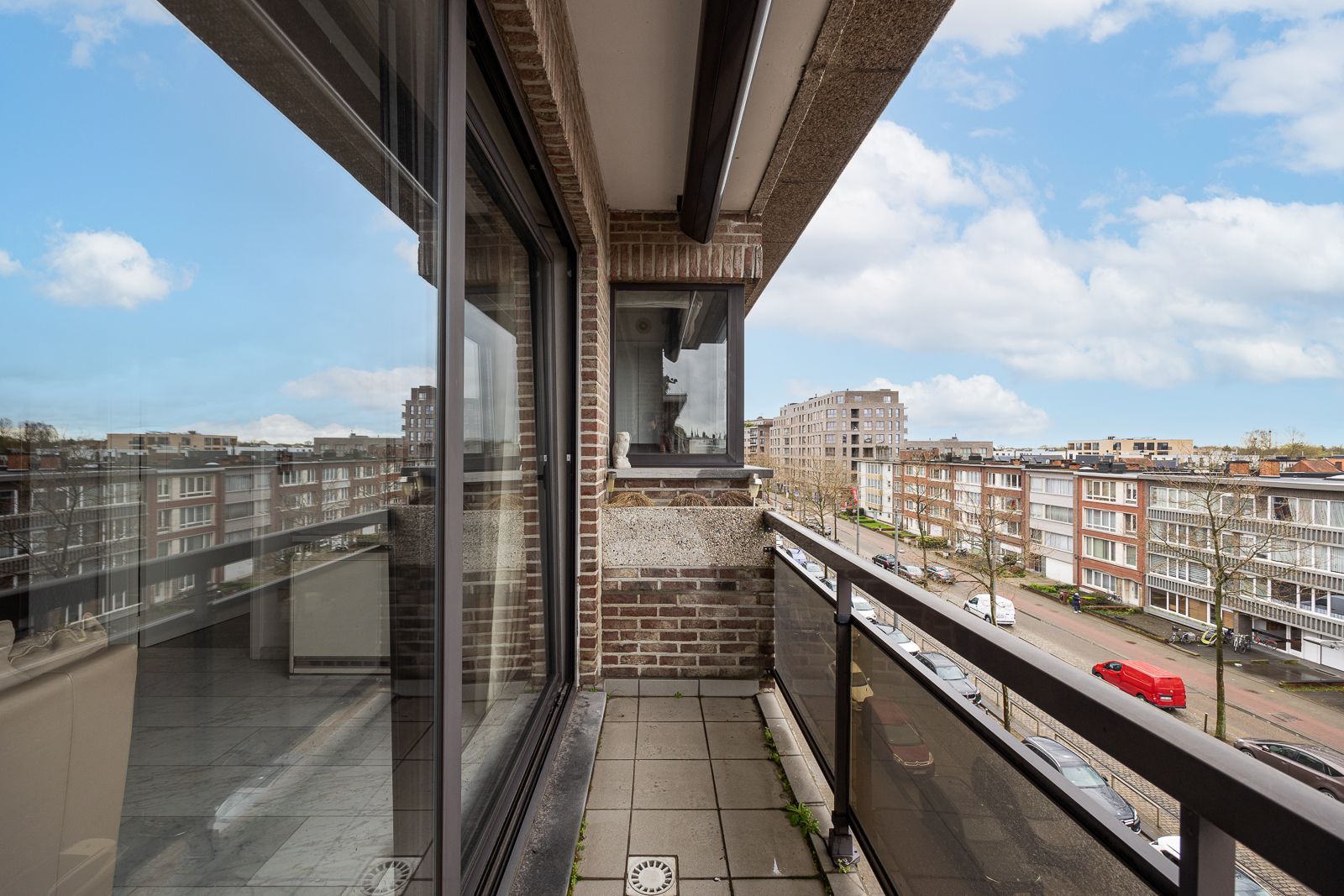 Zeer degelijk drie slaapkamer appartement met tof terras in Deurne! foto 7