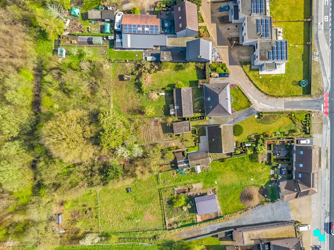 Te renoveren woning met garage en unieke tuingrond grenzend aan het bos foto 33