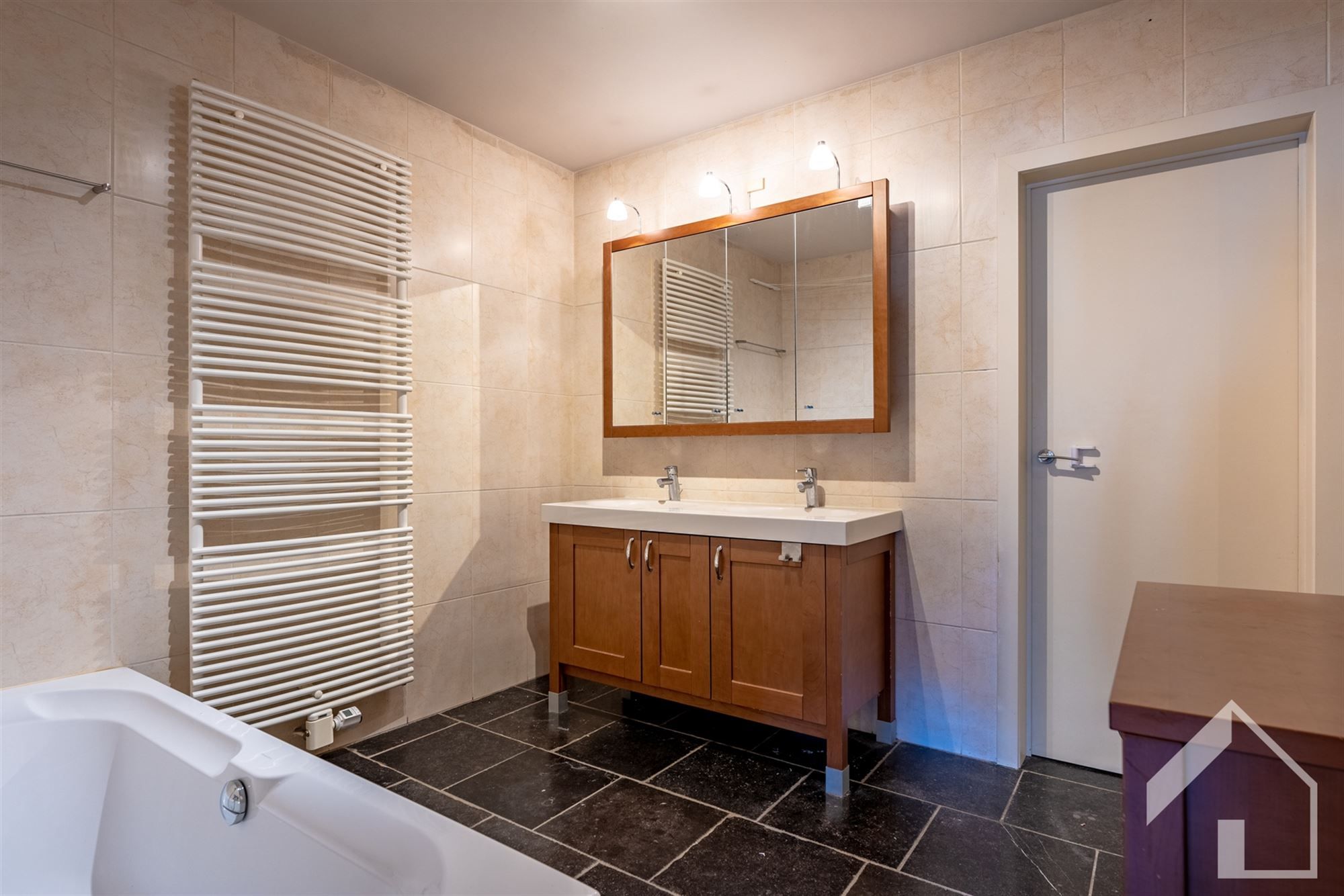 Prachtig appartement met 3 slaapkamers en garagebox foto 14