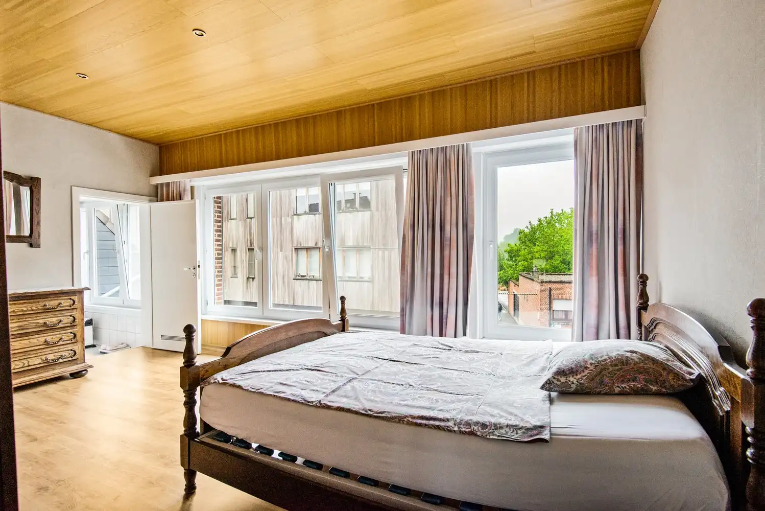 Te renoveren woning met drie slaapkamers en een garage in Kessel foto 11