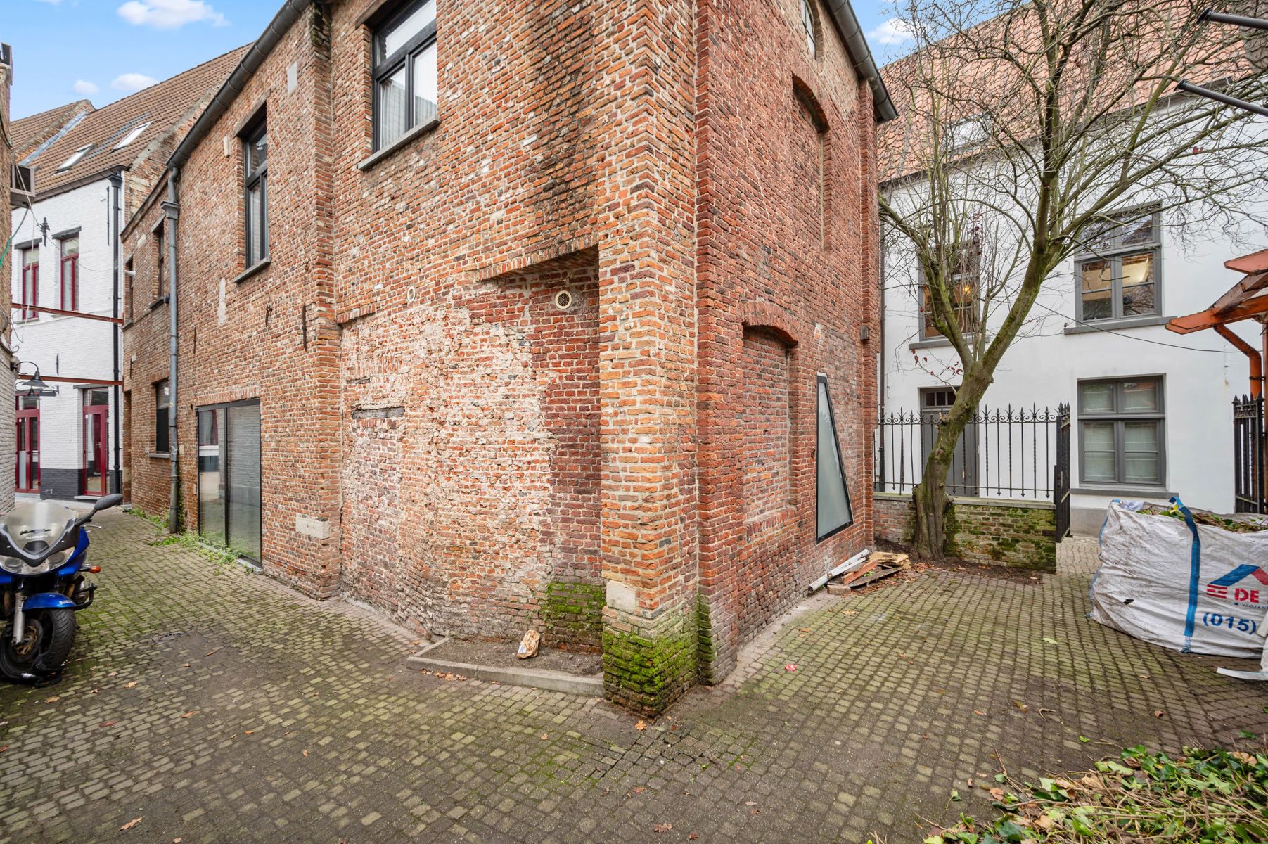 Uniek handelspand met terras in hartje Mechelen foto 24