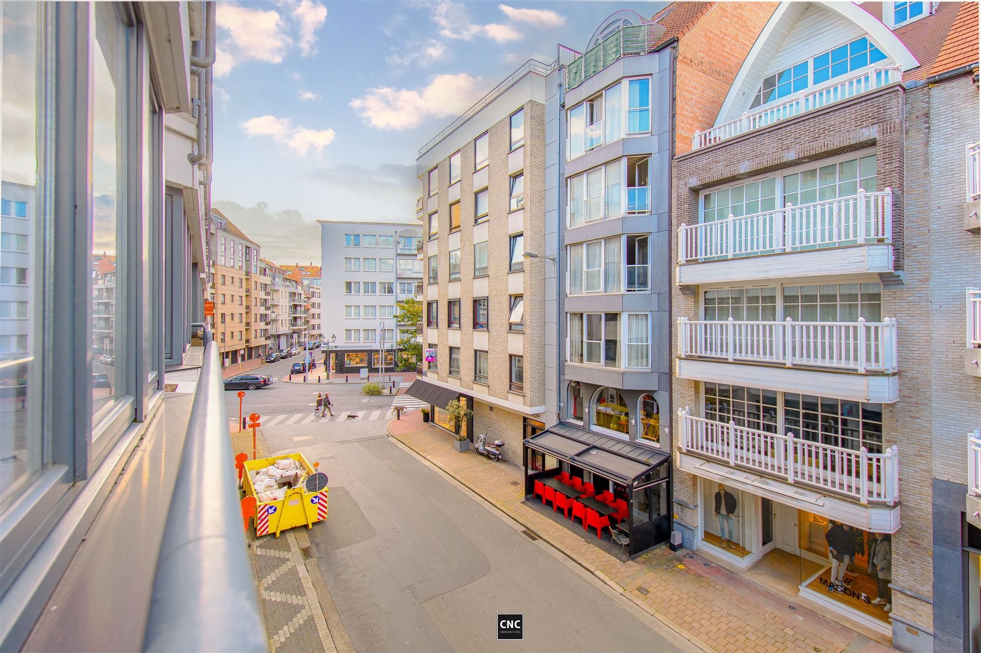 Prachtig gerenoveerd appartement in het hart van Knokke; een ideale plek voor wie op zoek is naar comfort en stijl in een bruisende kuststad.  foto 13