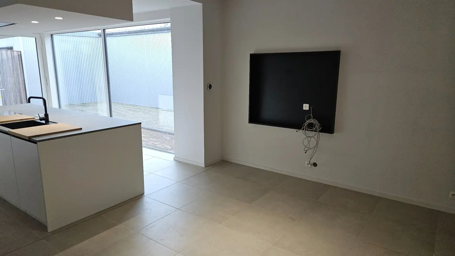 Gerenoveerde woning met 3 slk en terras foto 10