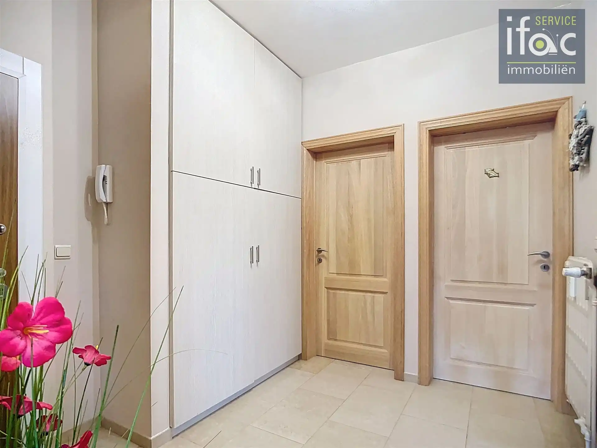 Appartement met twee slaapkamers en parkeerplaats foto 13