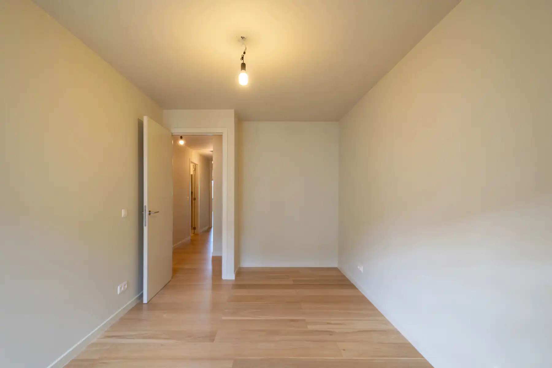 VOLLEDIG GERENOVEERD APPARTEMENT MET LIFT foto 13