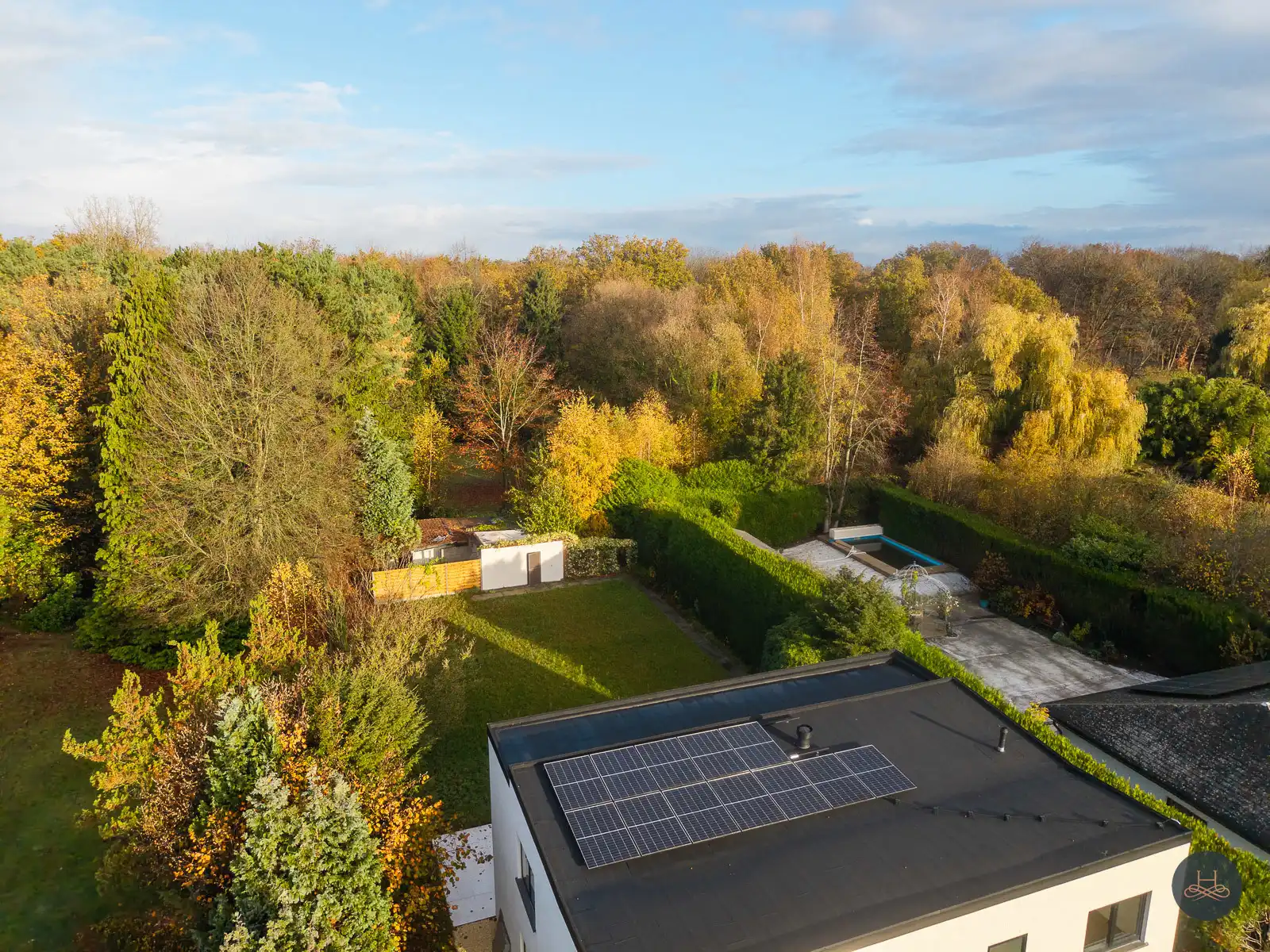 In het groen gelegen imposante vernieuwbouw  foto 24