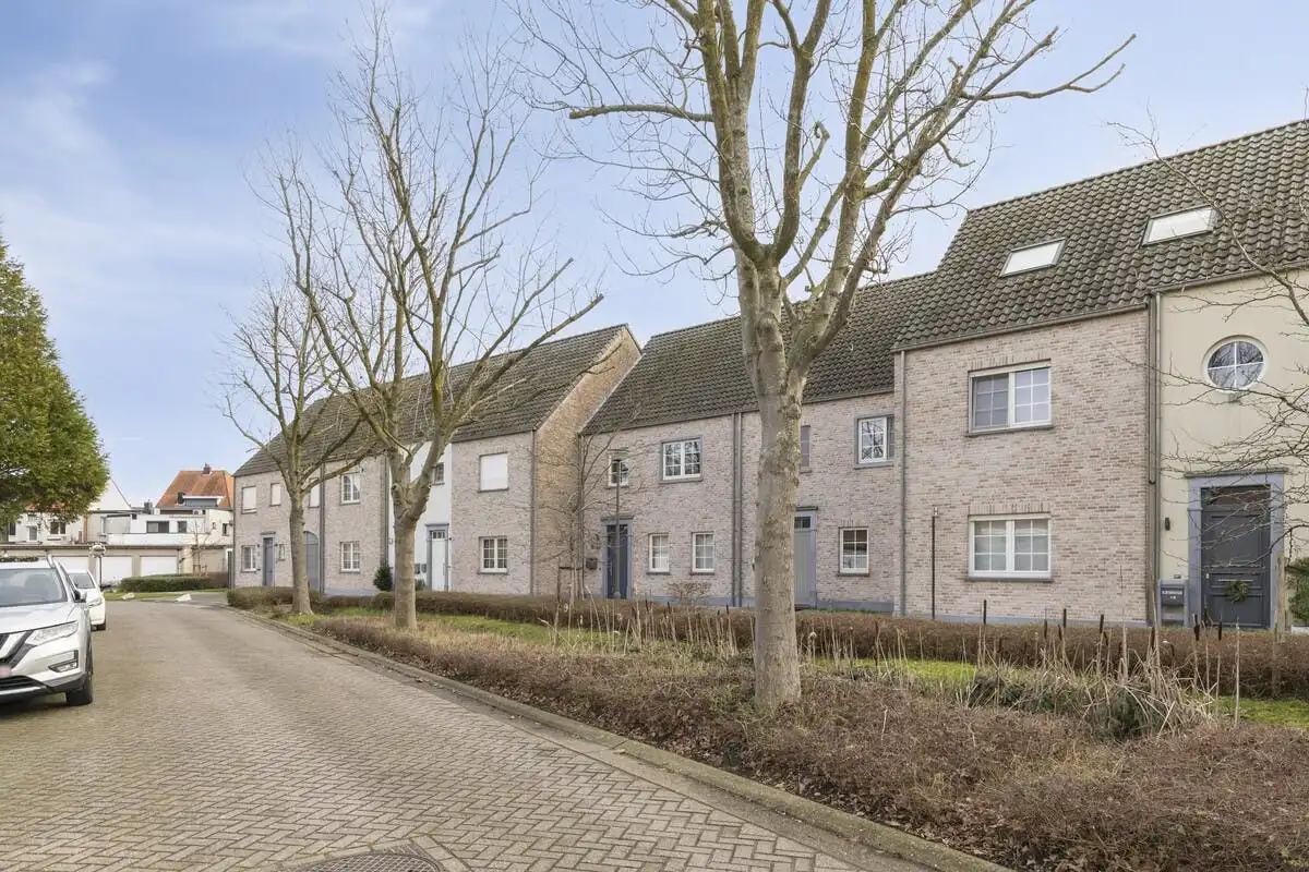 Verzorgde en rustig gelegen gezinswoning in pastorijstijl foto 30